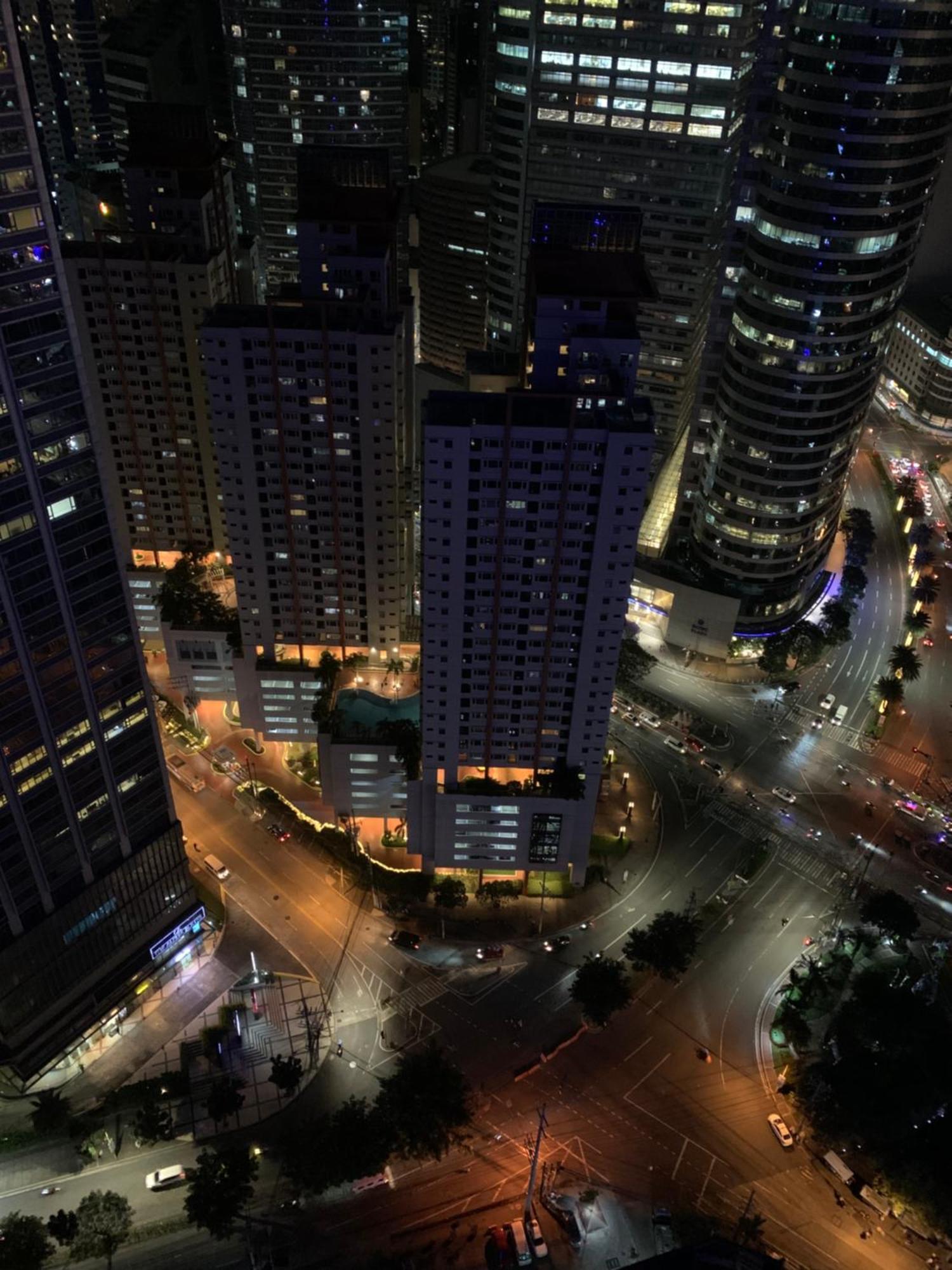Aparthotel Perfect For Couples - Makati Comfort And Style Makati City