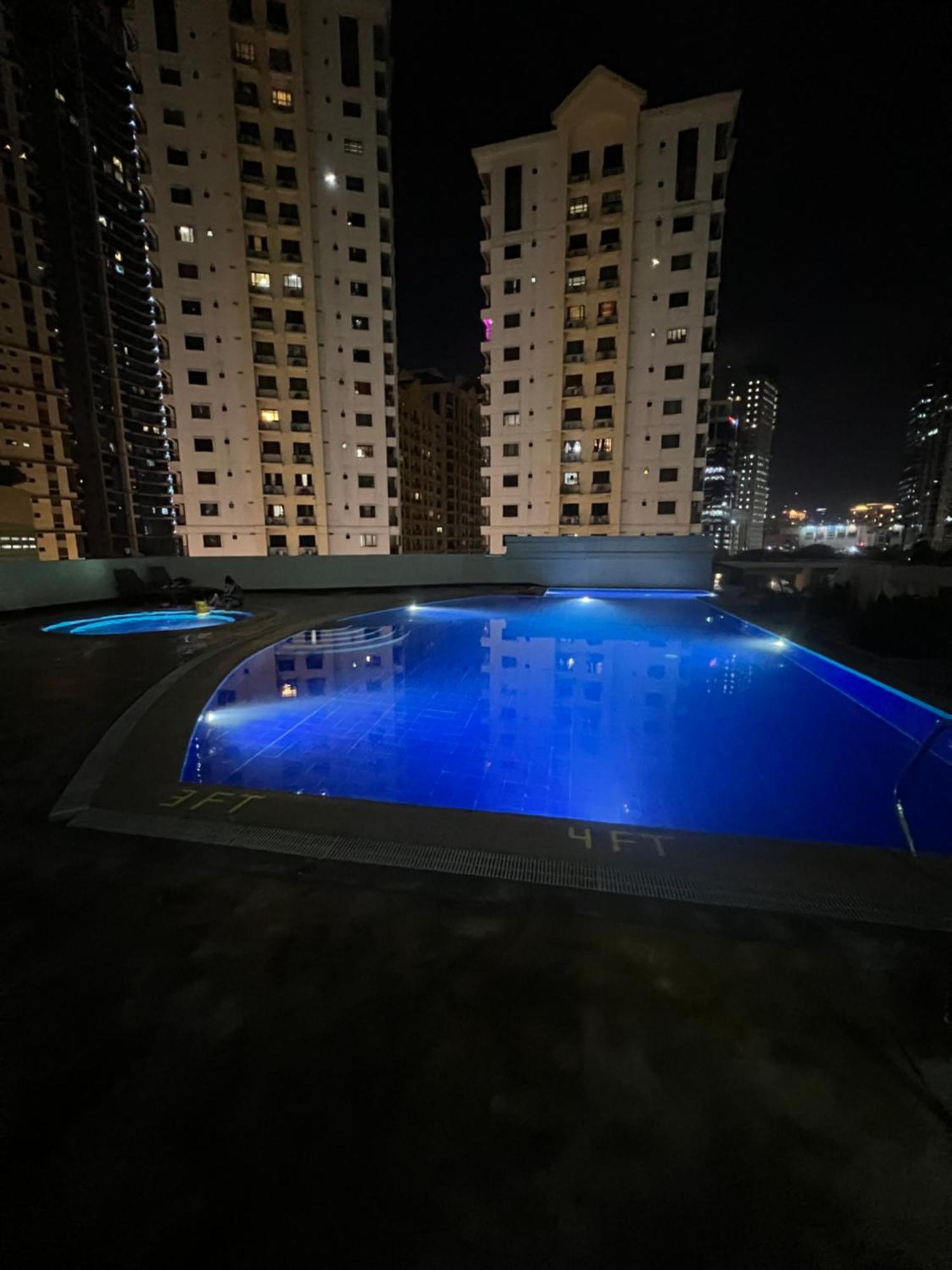Affordable Staycation Airbnb Bgc 5* Makati City
