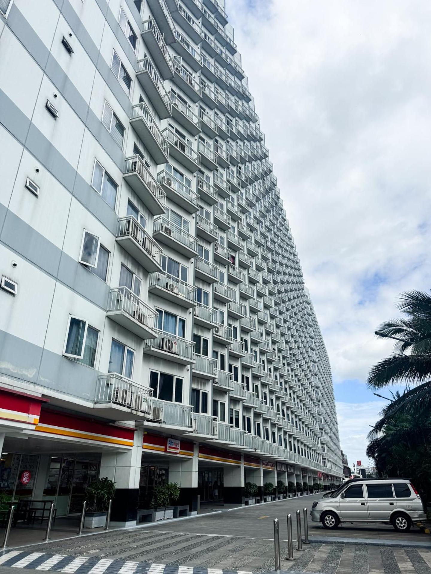 Shell Residences Pasay 1br Near Moa & Naia * Manila