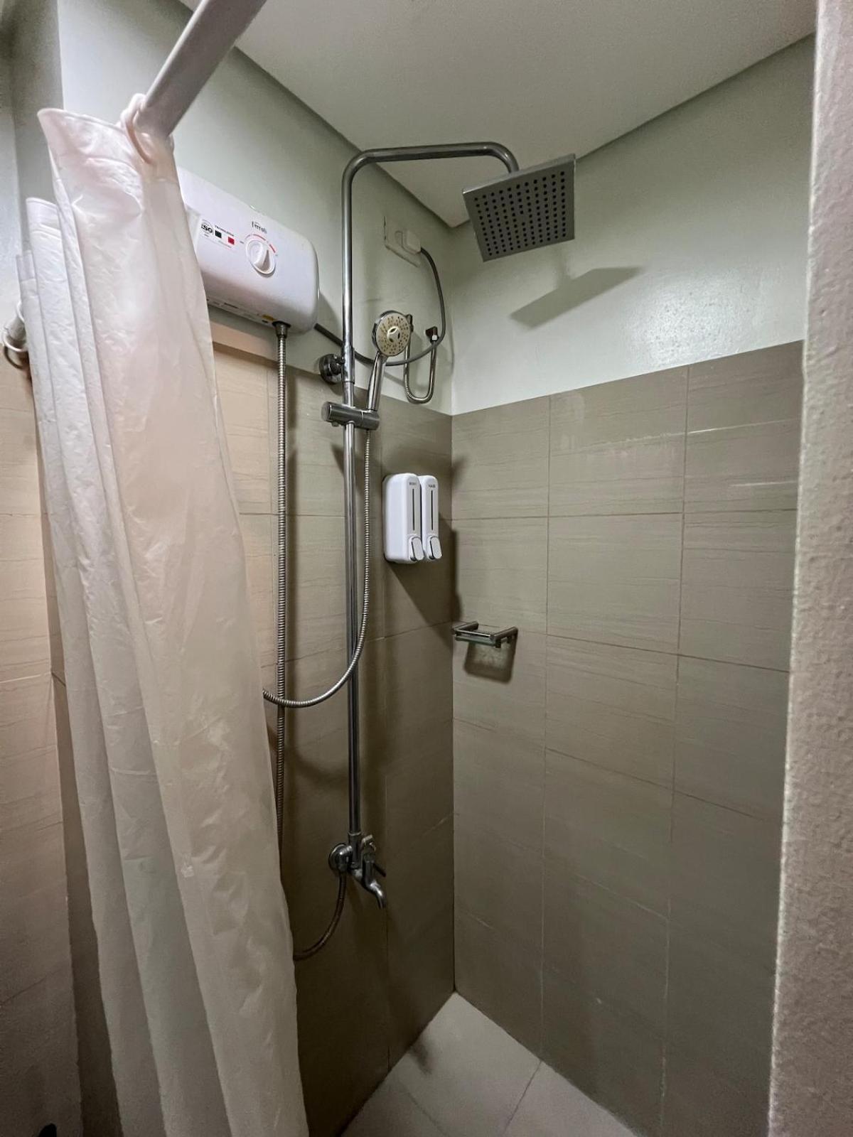 Apartment Adv Moa View Shore 2 Residences Manila