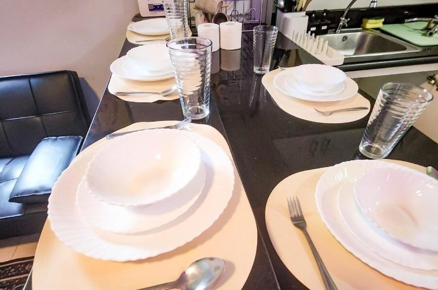 Apartment Luxury Staycation In Makati With Jacuzzi & Arcade *