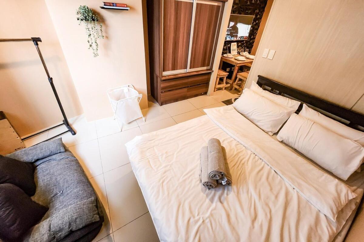 Apartment Cozy Pool & View 1br In Makat With Netflix Manila