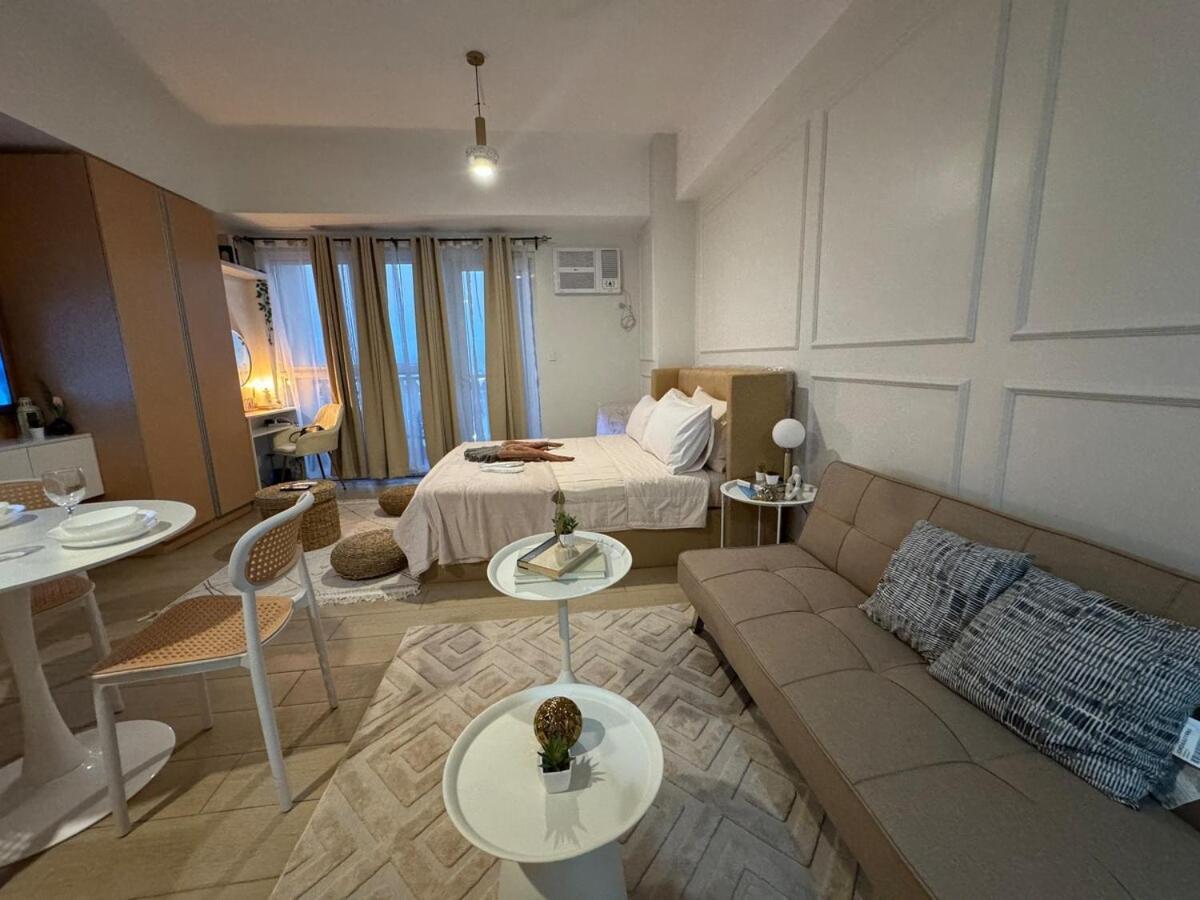 Spacious Staycation With Venice Grand Canal View Manila