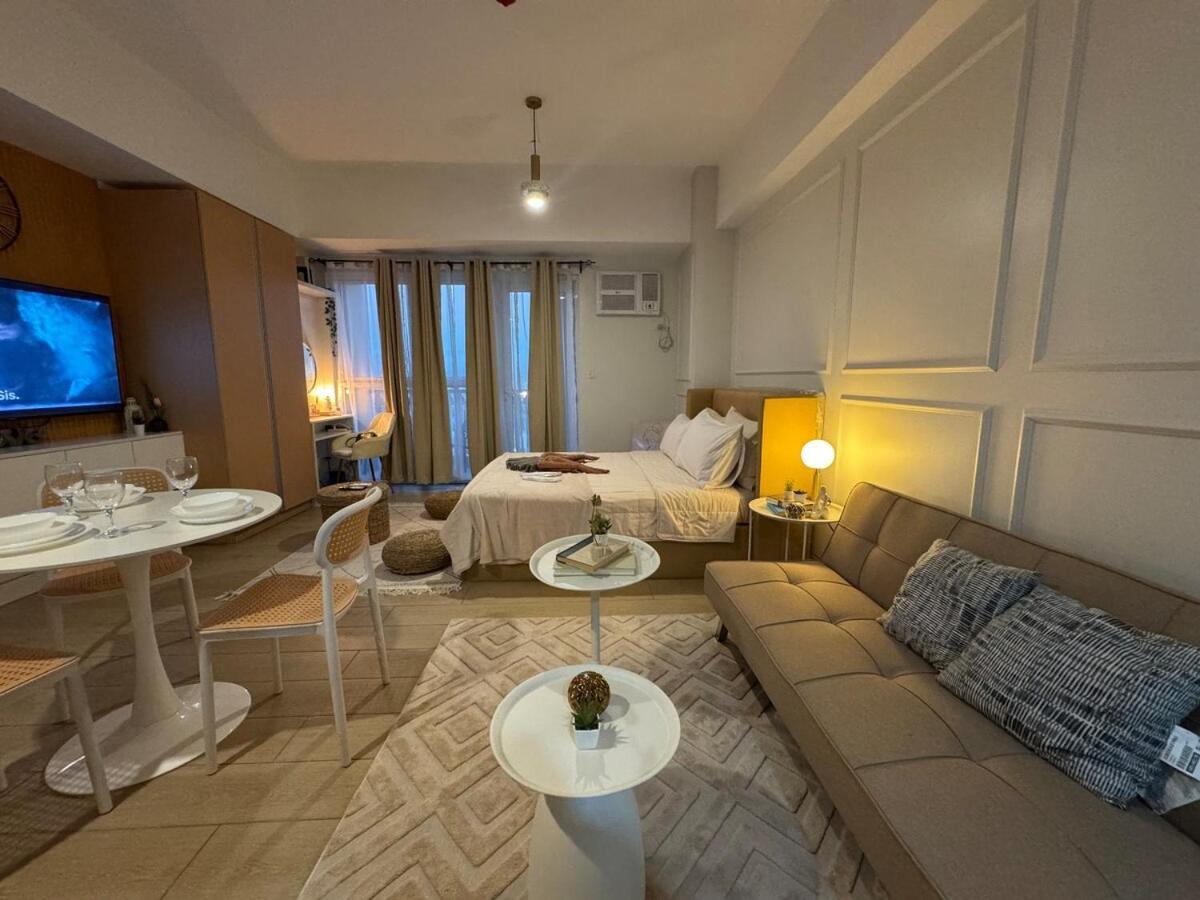 Spacious Staycation With Venice Grand Canal View Manila