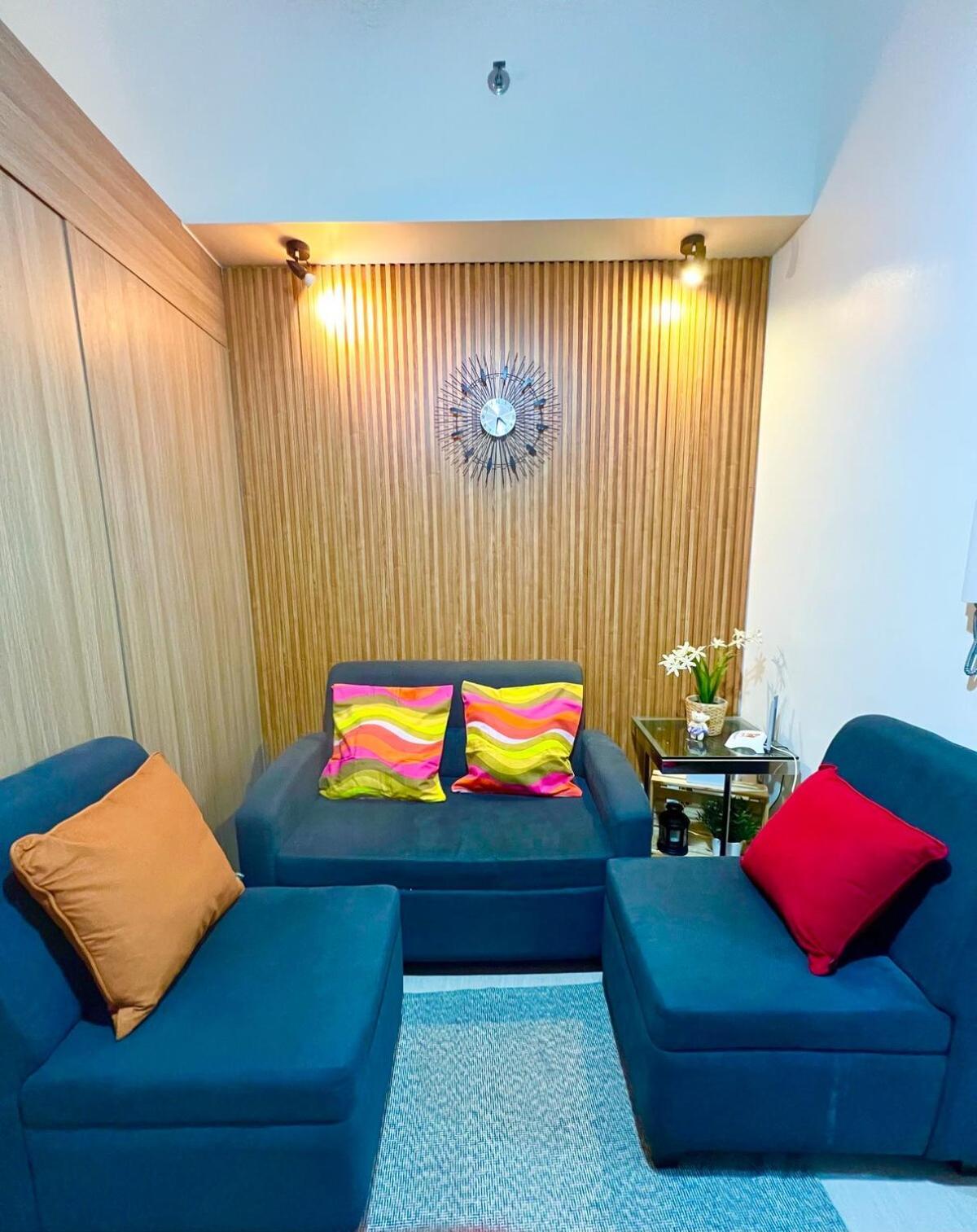 Adv Moa Pool View Shore 2 Residences Apartment Manila