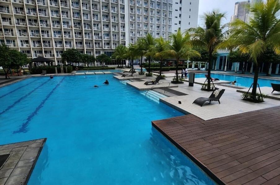 Apartment Luxury 2br In Makati With Billiard & Netflix *
