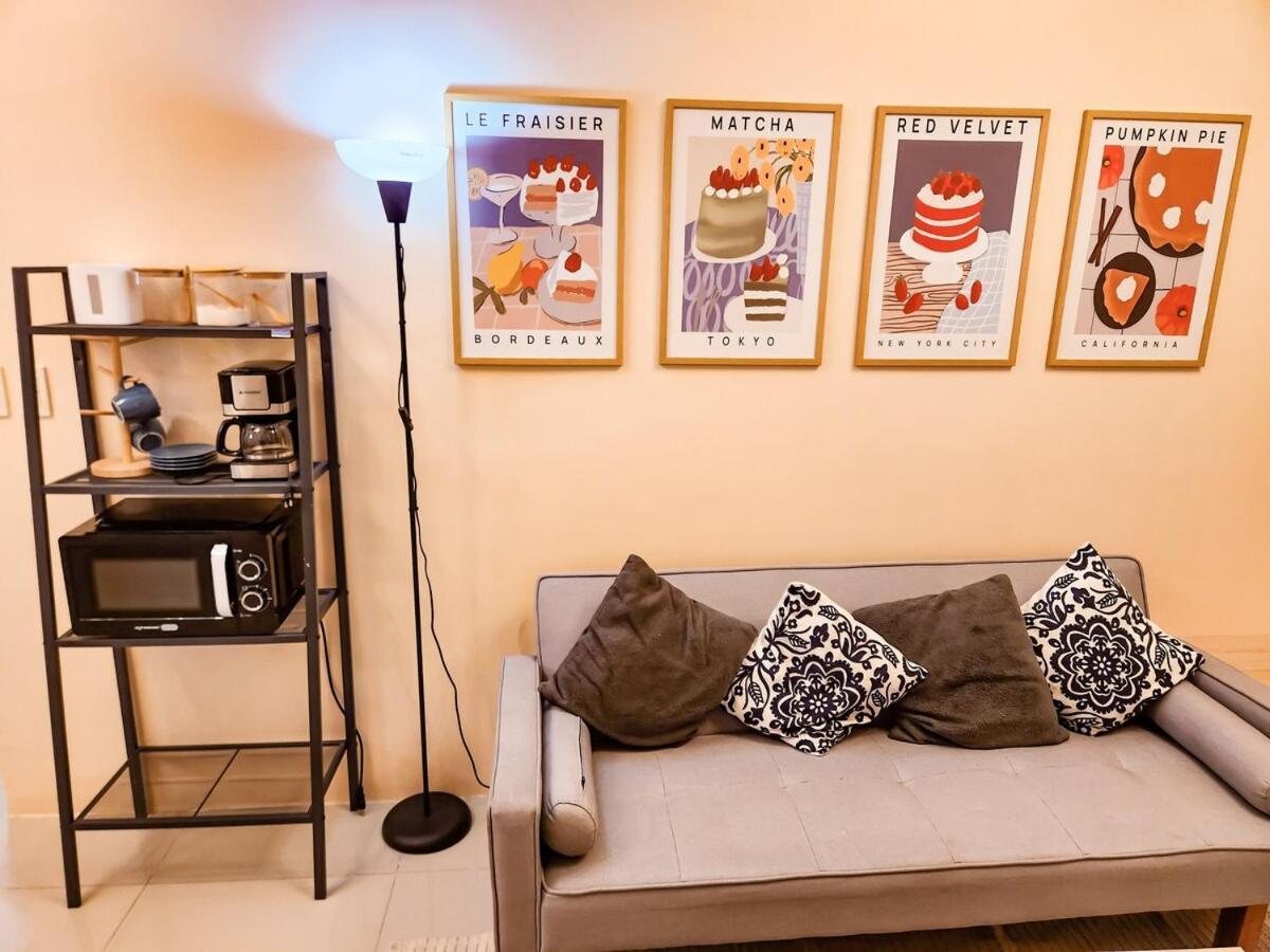 Cozy View 2br In Makati With 60inch Tv * Manila