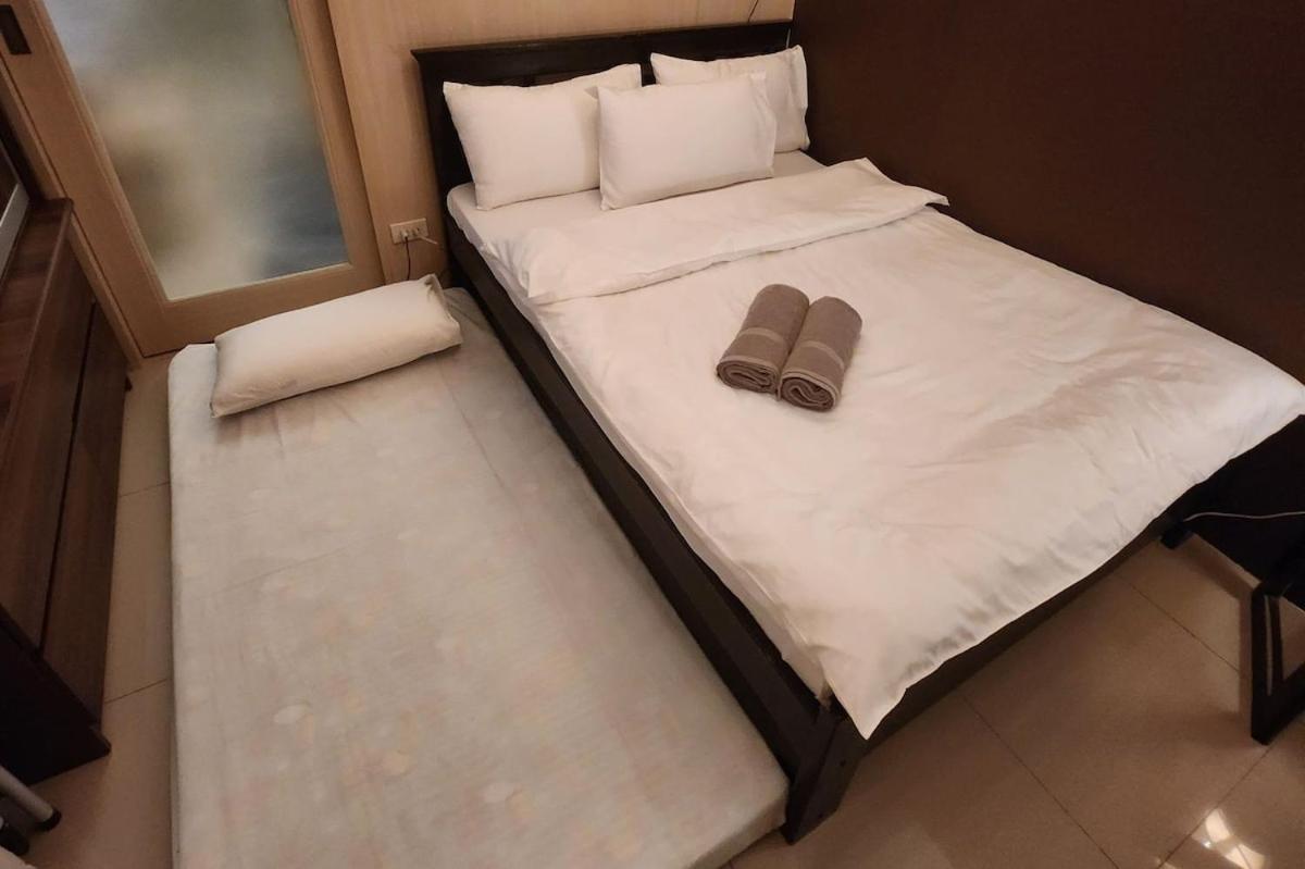Cozy Pool & View 1br In Makat With Netflix Apartment