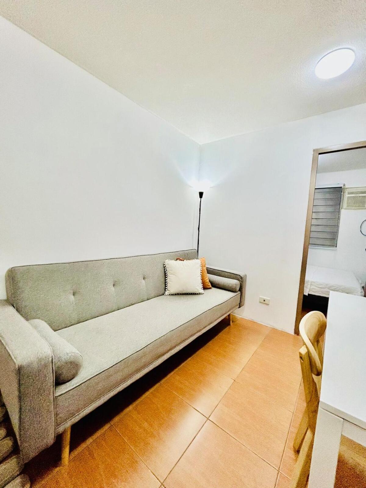 2br Relaxing Oasis With Pool Access Sorrento Oasis Manila