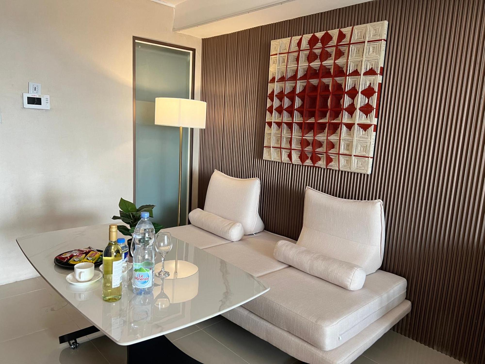 Apartment Luxurious European Style Penthouse Modern Ment Cross Of Dreams Okada Solaire Moa Airport