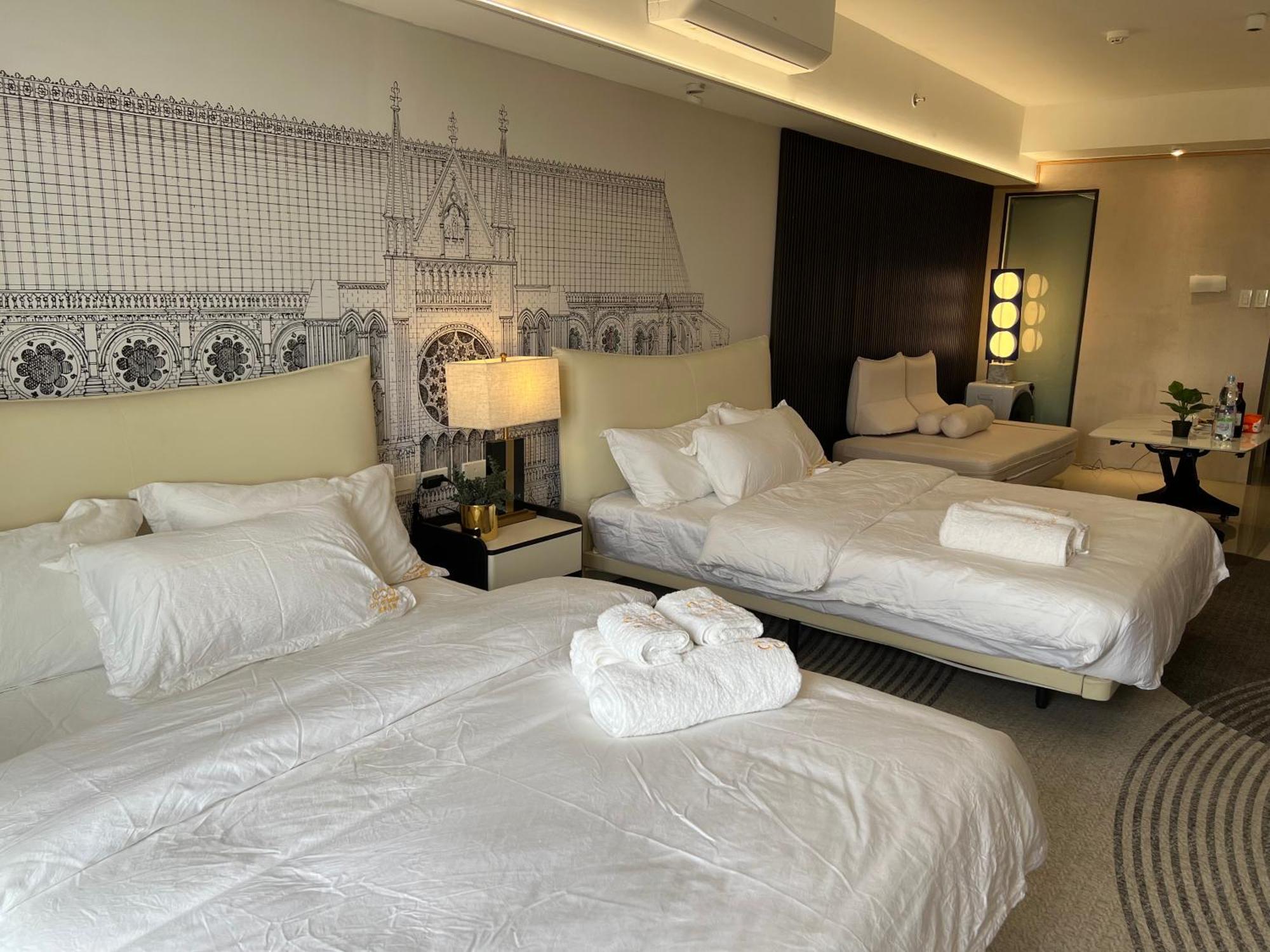Luxurious European Style Penthouse Modern Ment Cross Of Dreams Okada Solaire Moa Airport Manila