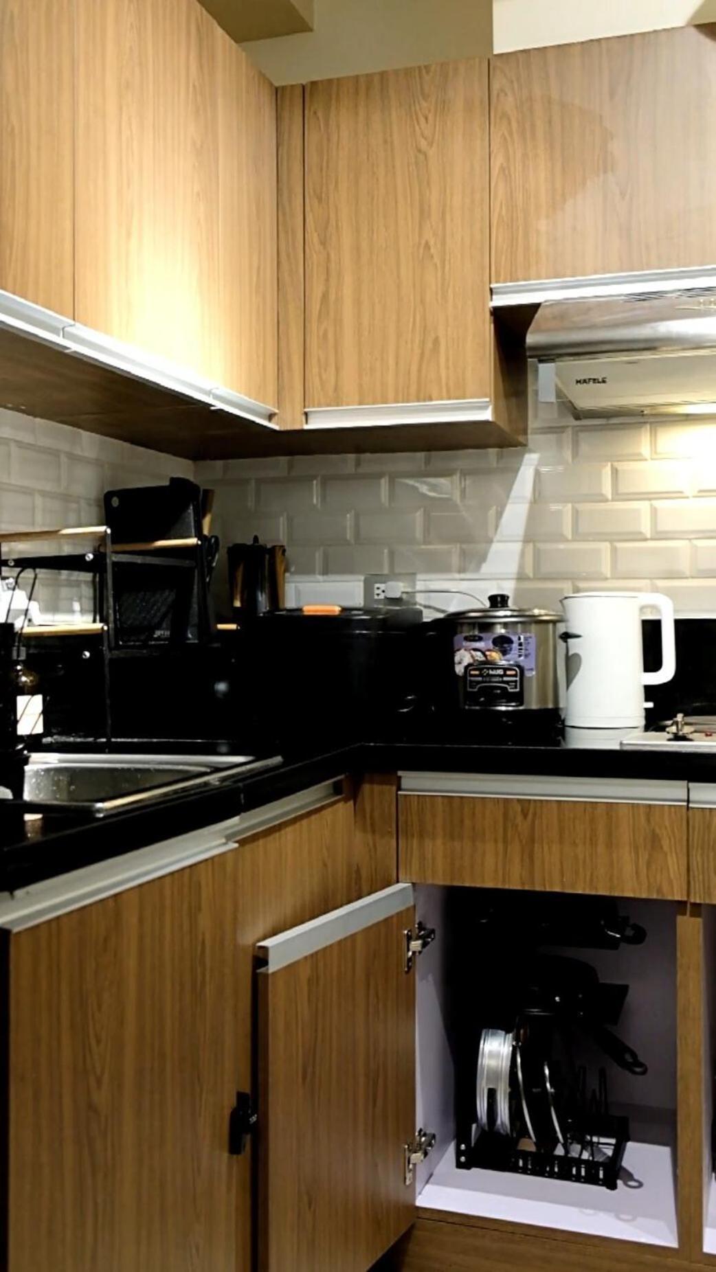Modernaestheticpicc Moaccpairportpool Wi-fi Apartment *