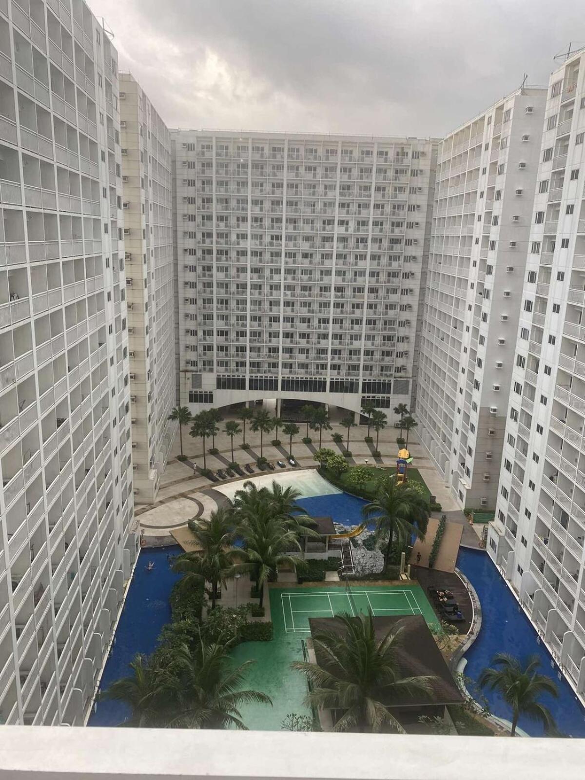 Spacious 2br At Moa