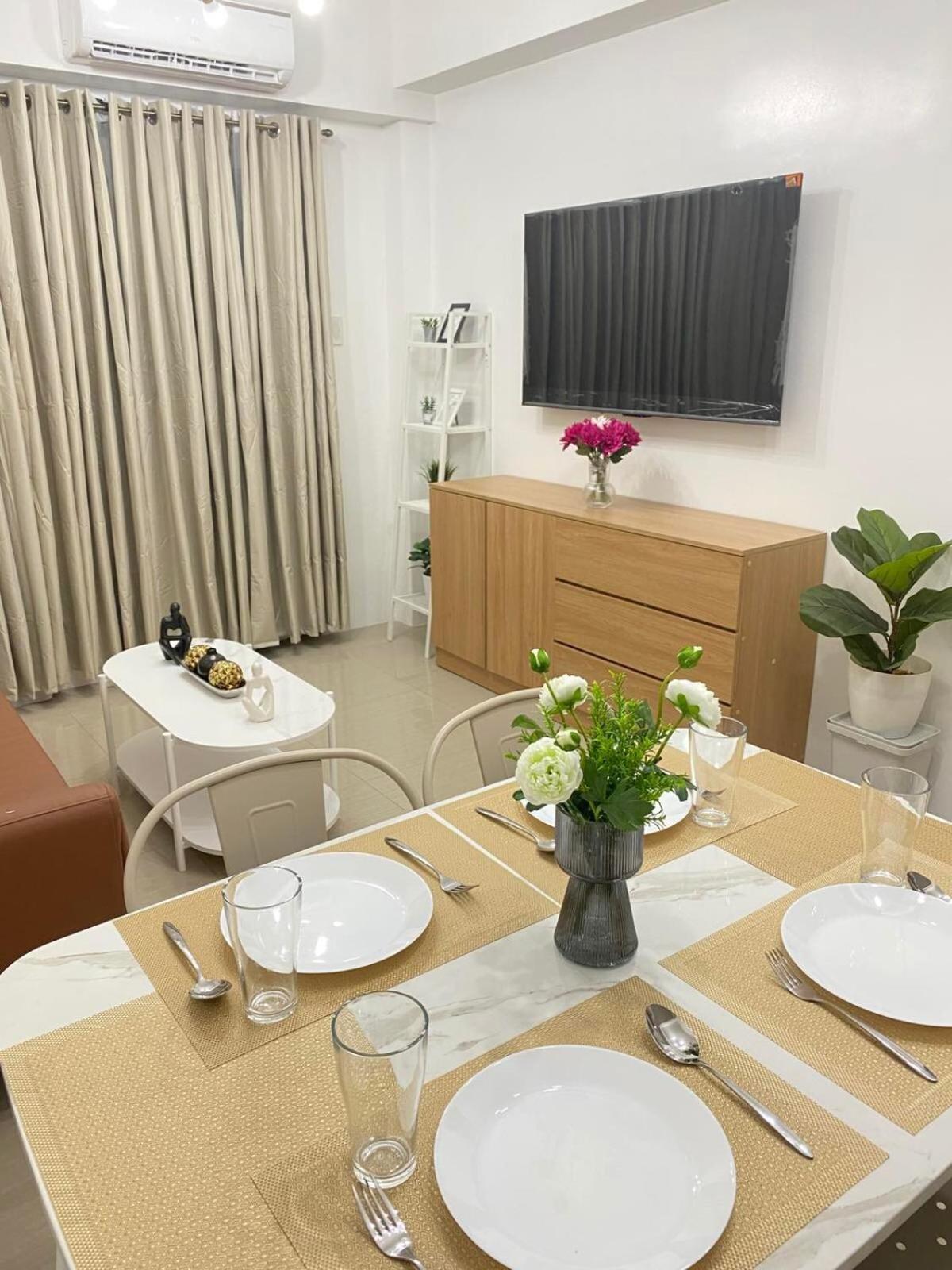 Spacious 2br At Moa Apartment Manila