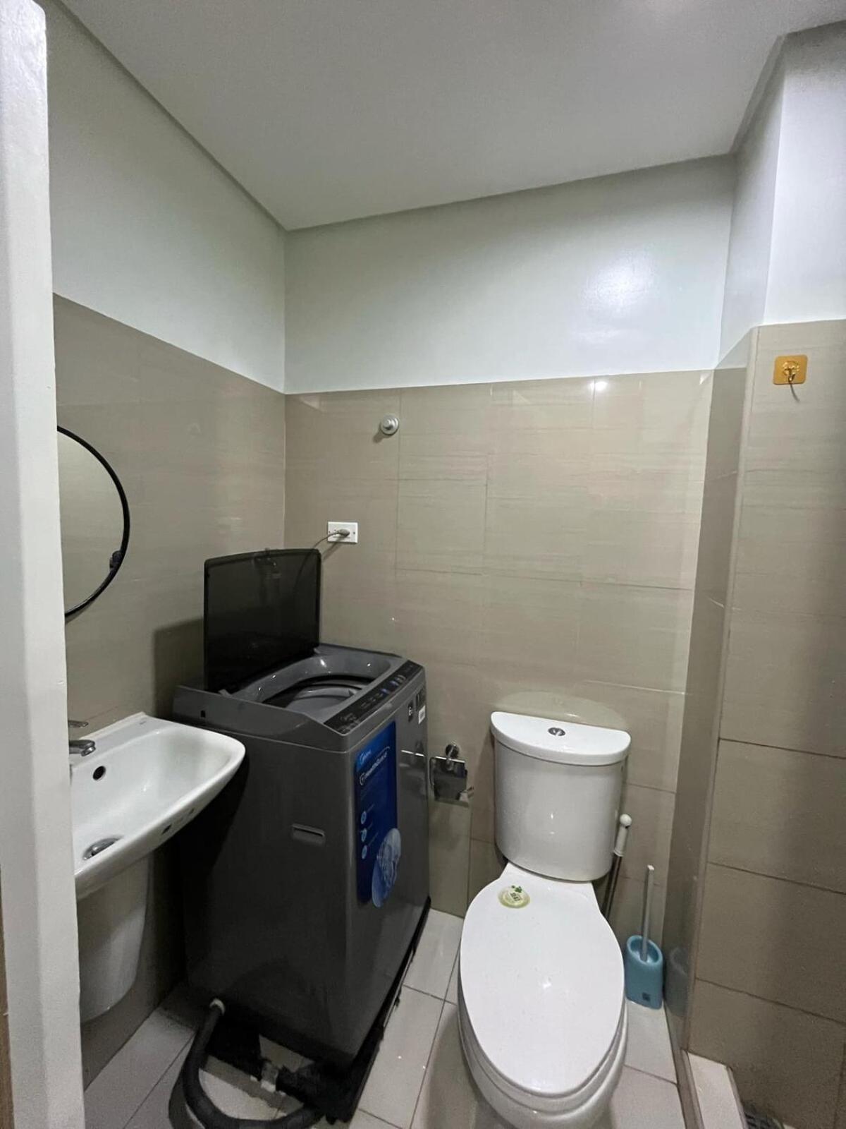 Apartment Shore 2 Tower 1 Manila