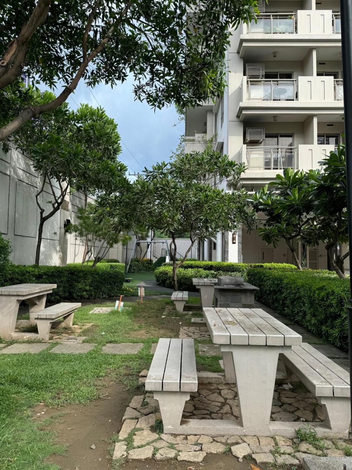 At Fairway Terraces Near Naia T3 Apartment *