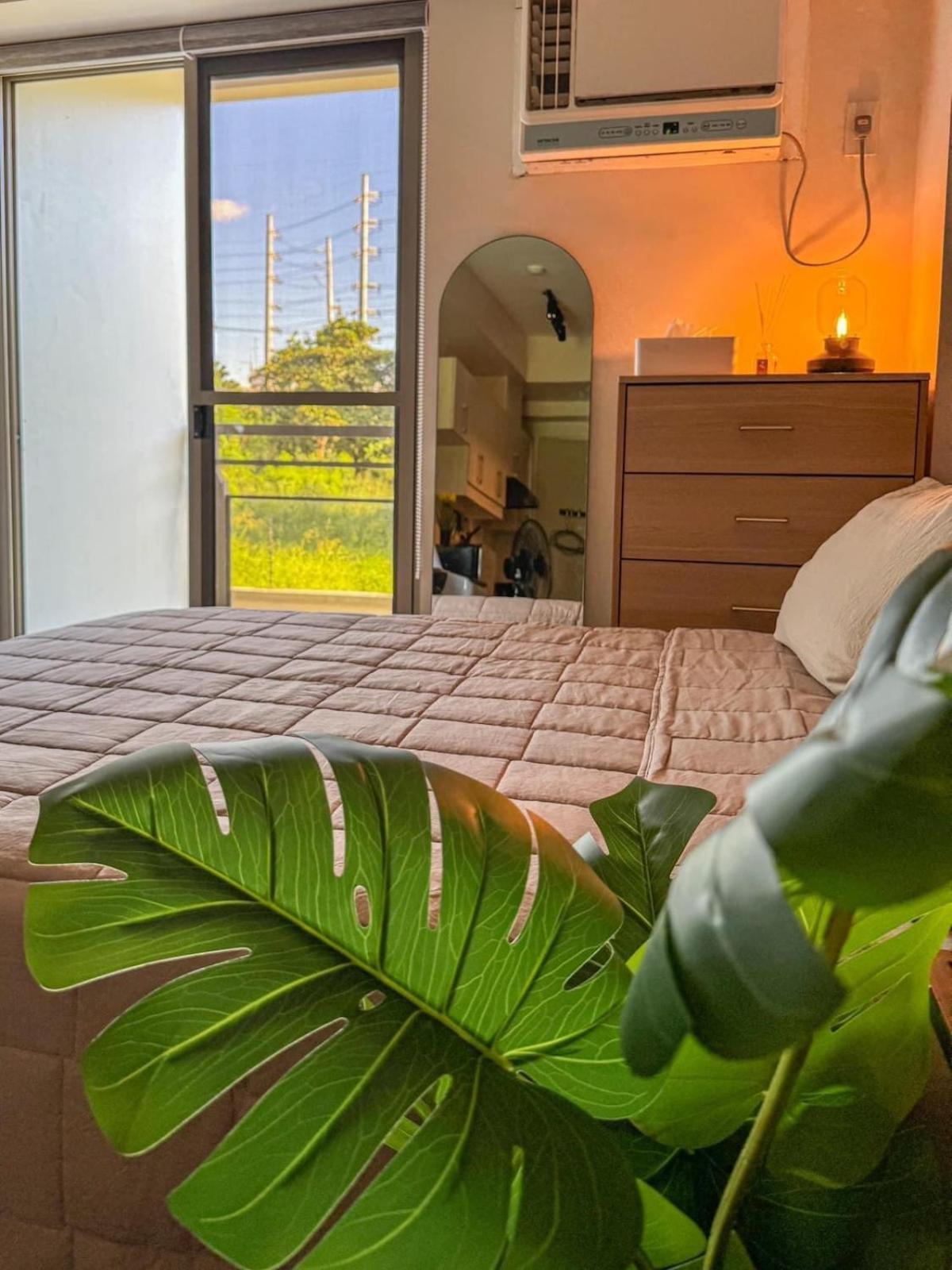 Apartment At Fairway Terraces Near Naia T3 Manila