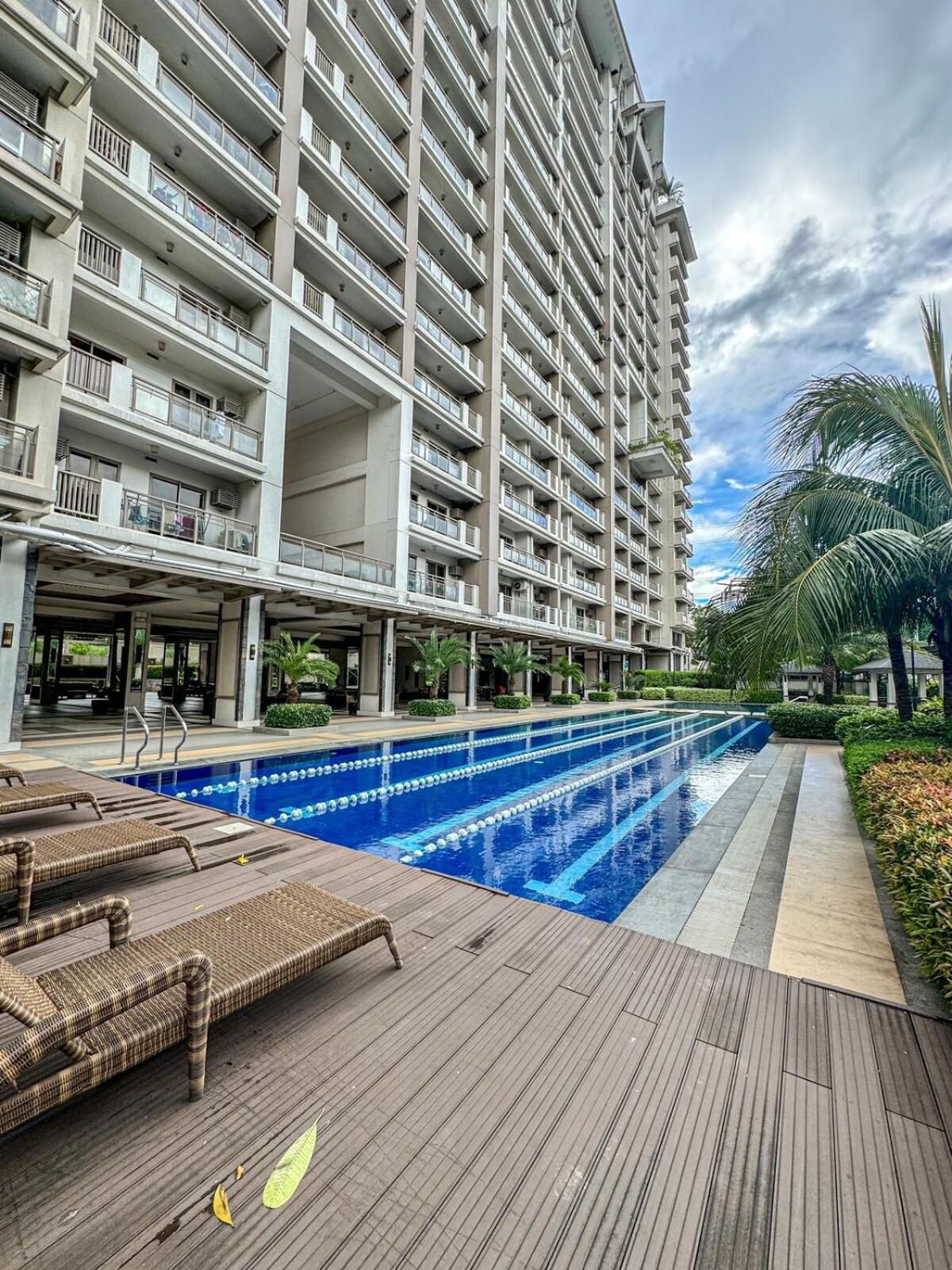 At Fairway Terraces Near Naia T3 Manila