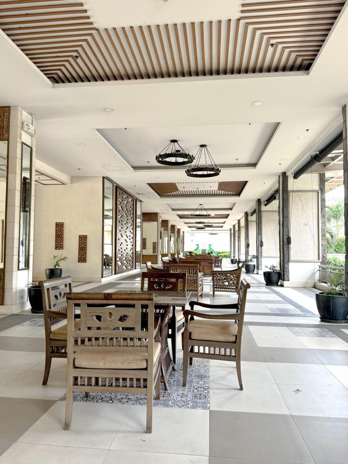 Apartment At Fairway Terraces Near Naia T3 Manila