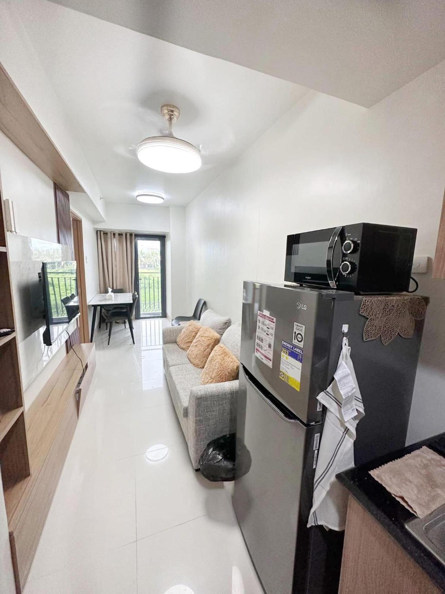 212 Budget At Shore 3 The Dwelling Place * Manila
