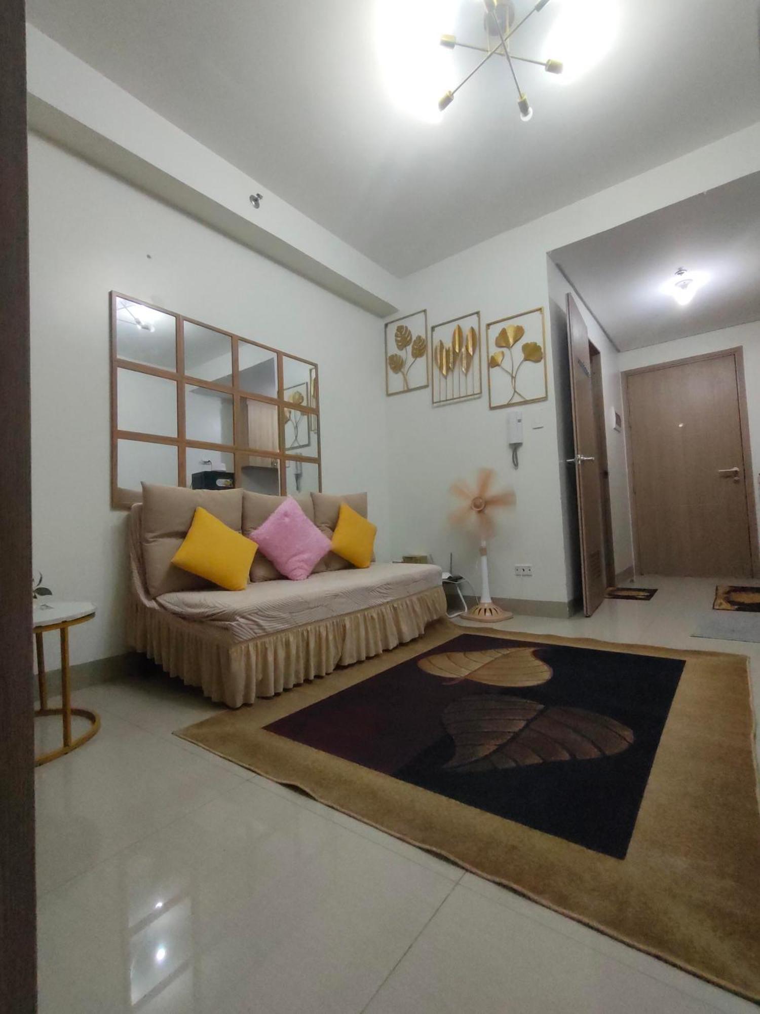 Sweet Staycation Apartment