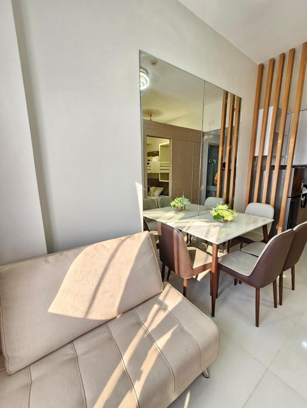 Stunning 2 Bedroom Near Airport