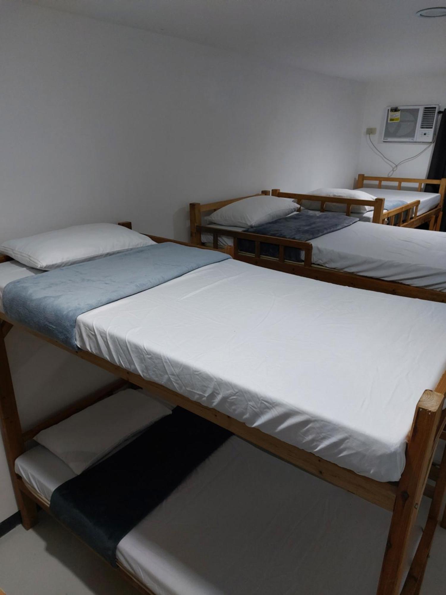 L'pad Place Hostel Manila