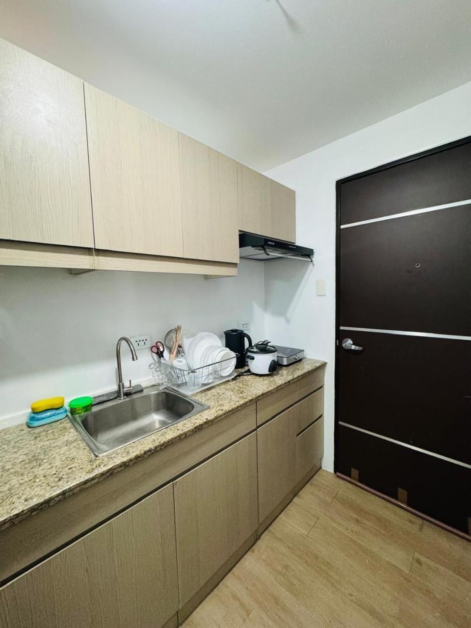 Vinia Infinity 3 Near Malls And Mrt Station
