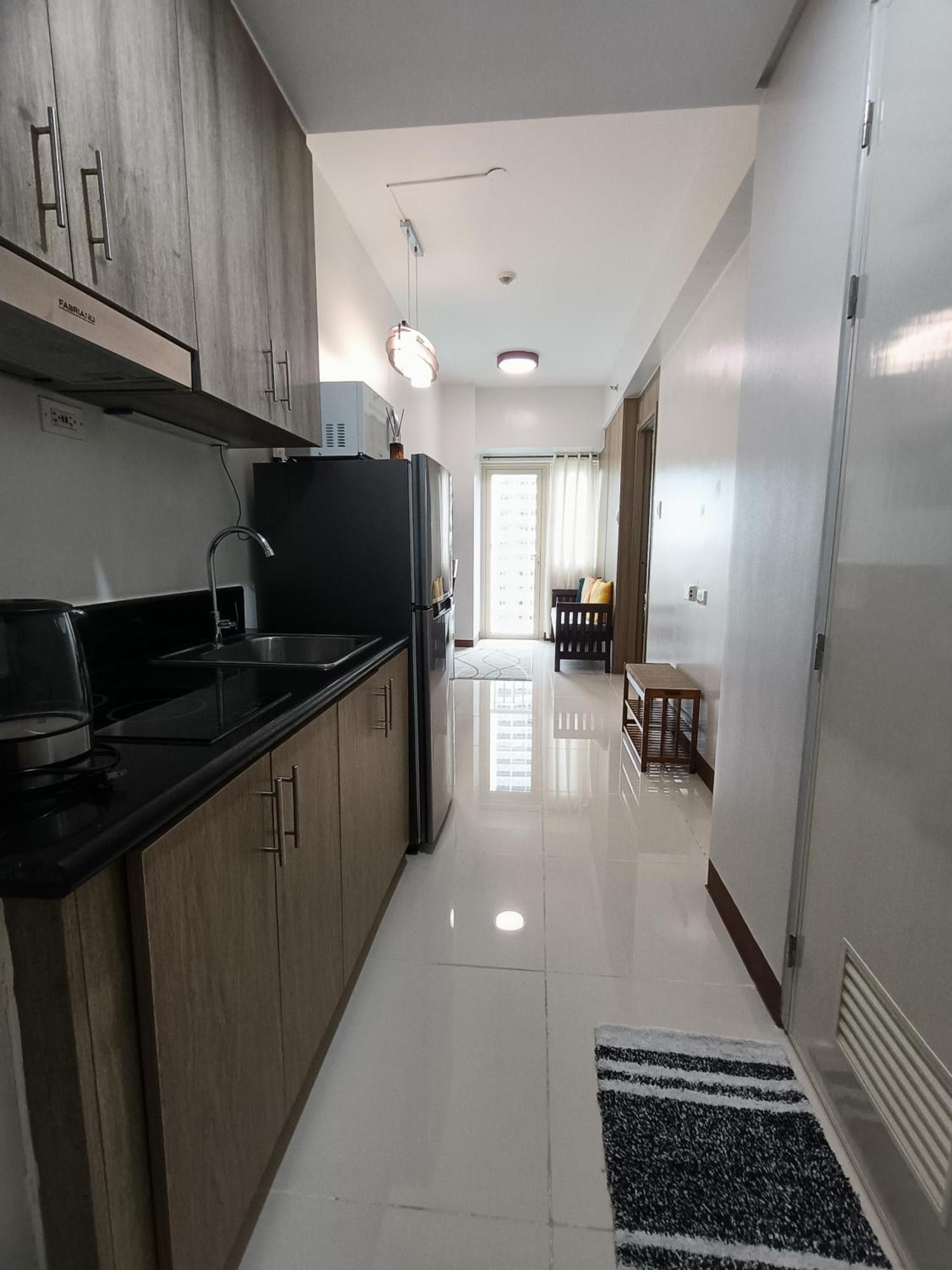 Coast Residences Aparthotel Manila