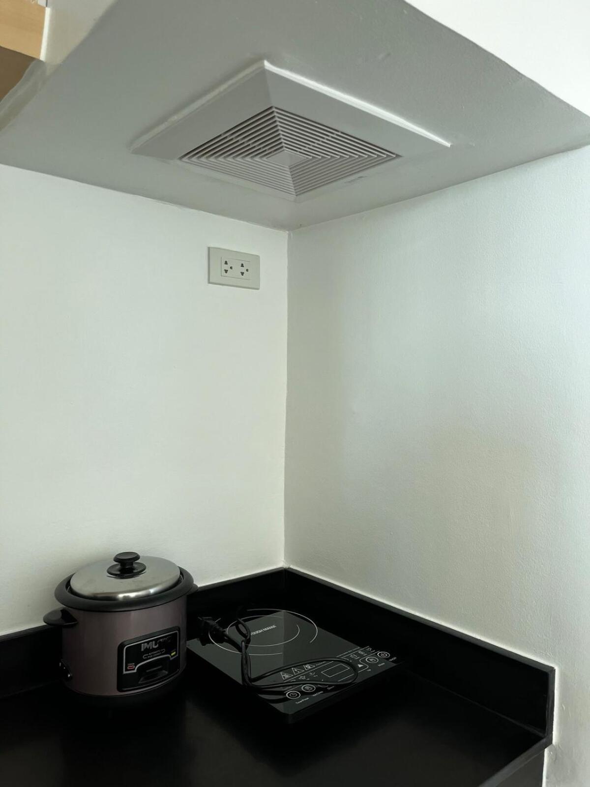 Apartment Loft-type In Mandaluyong With Views And Parking