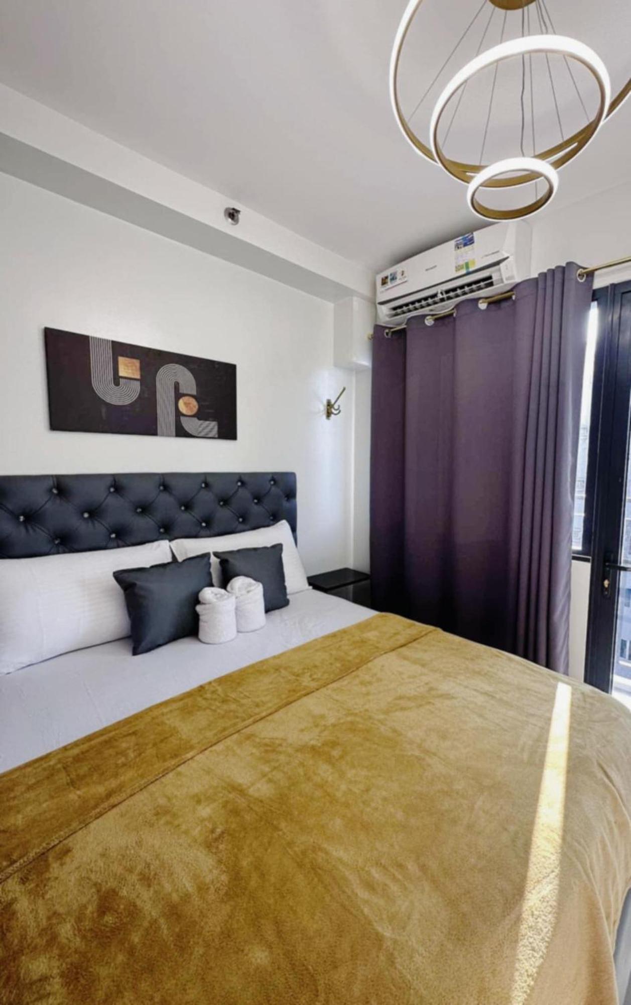 19106 Condotel At Shore 2 Moa Wnetflix Apartment Manila