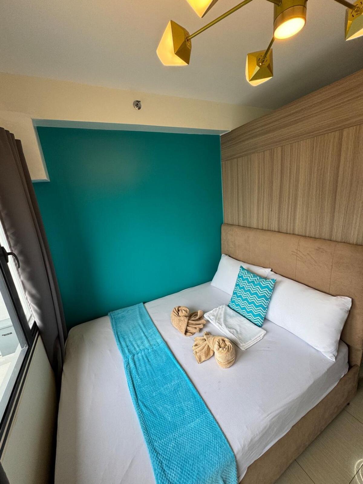 Apartment 18100 Shore 2 T2 Budget-friendly Condotel Near Moa By Prime Manila