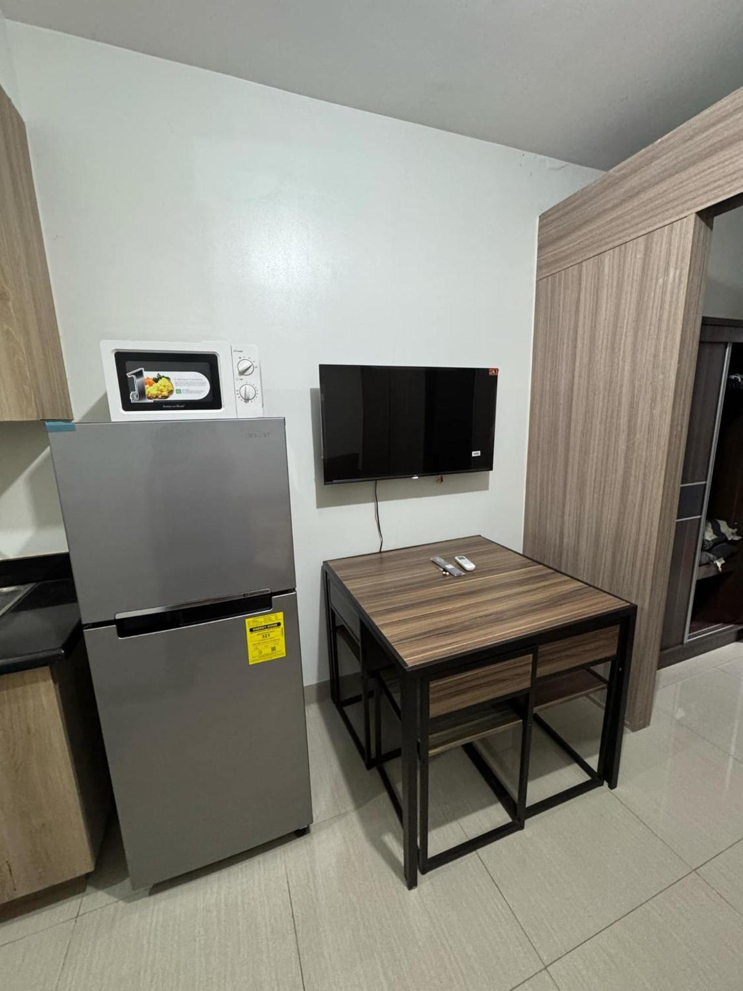 Moa Staycation Smdc Shore 2 Tower 3 * Manila