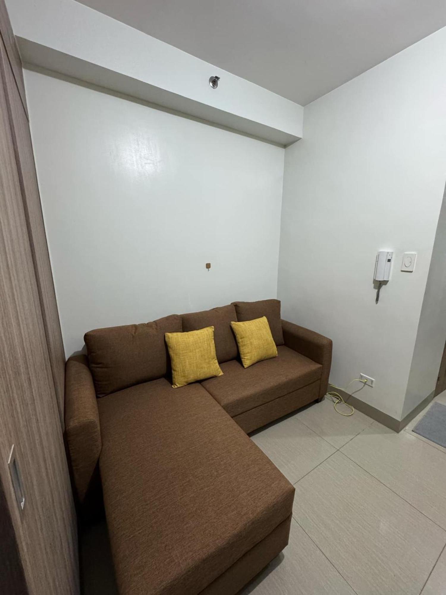 Apartment Moa Staycation Smdc Shore 2 Tower 3 Manila