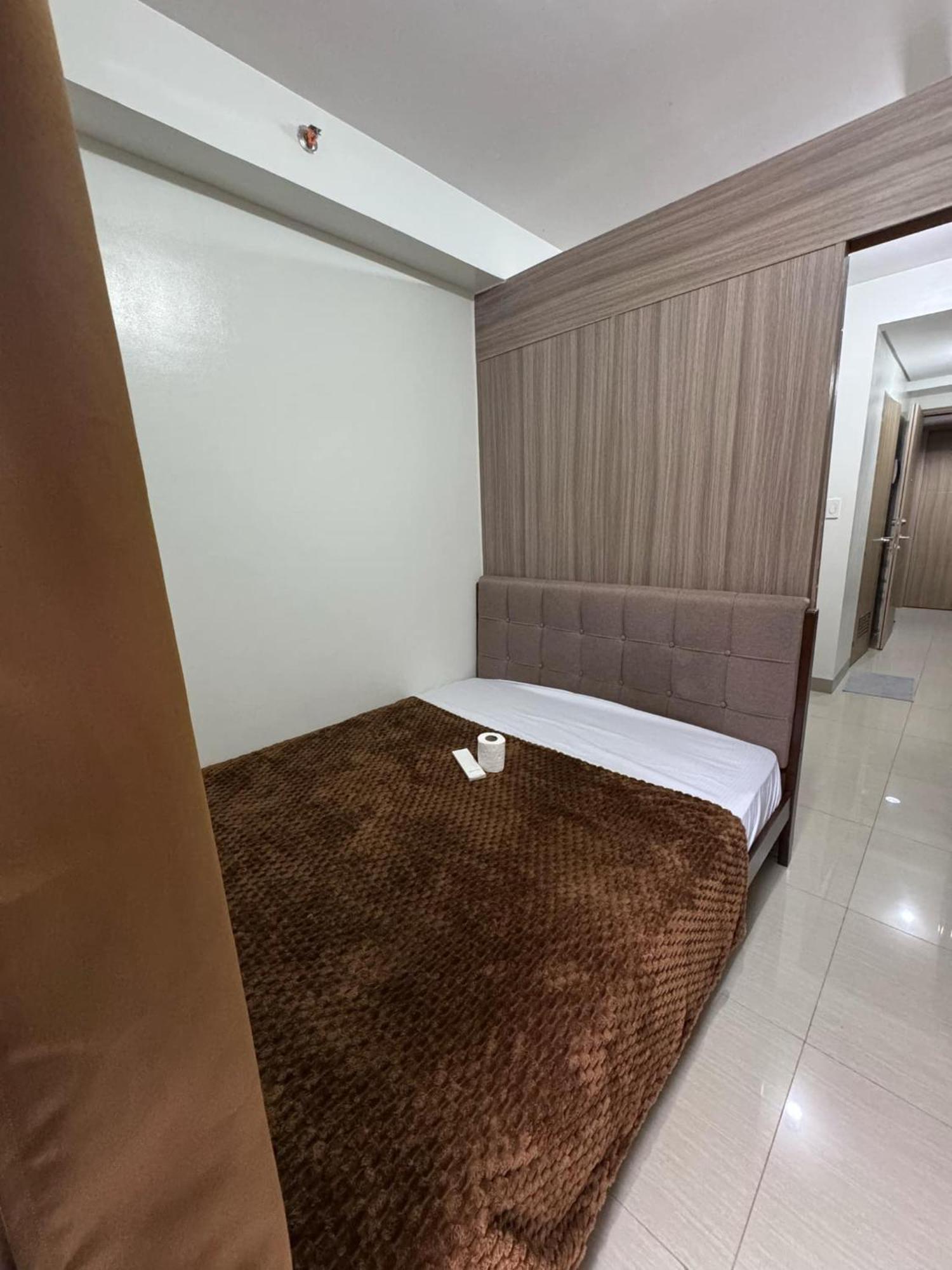 Moa Staycation Smdc Shore 2 Tower 3 Apartment