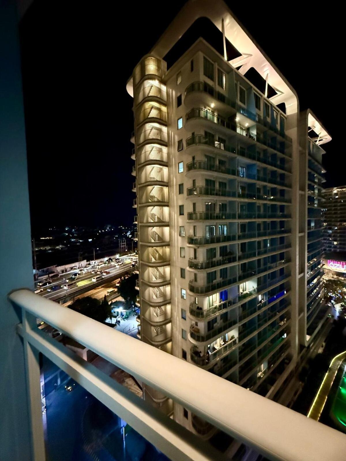 Verte Hideaway At Azure Residences - Urban Escape *