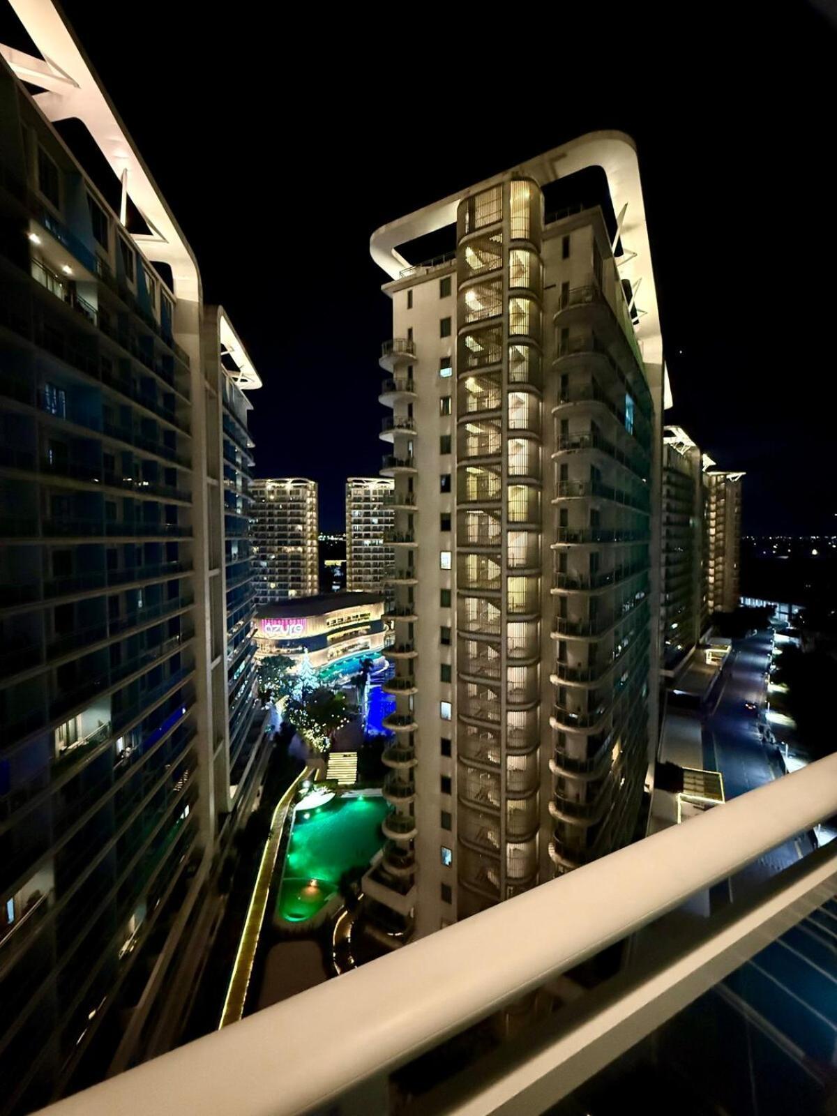 Verte Hideaway At Azure Residences - Urban Escape