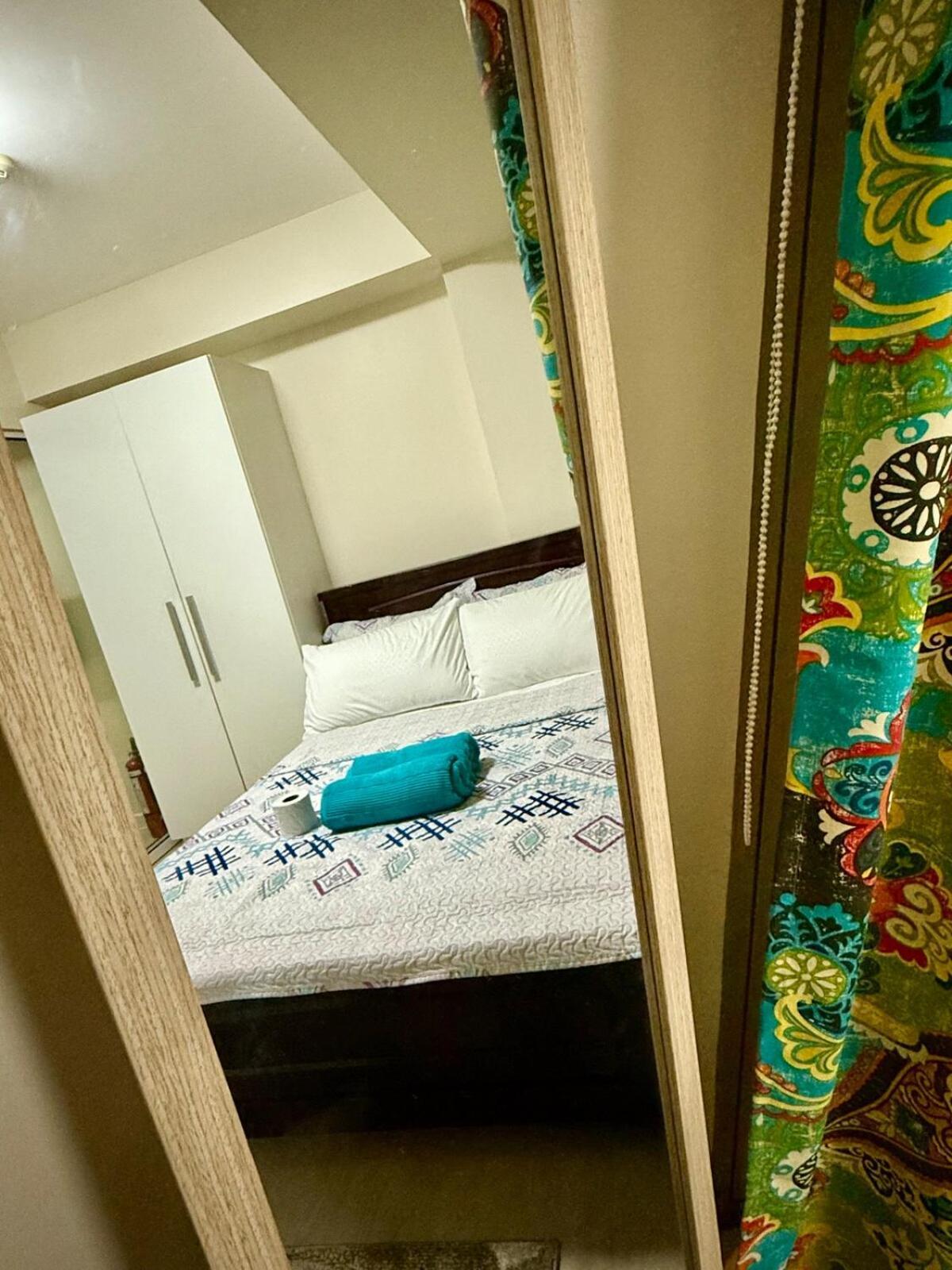 Apartment Verte Hideaway At Azure Residences - Urban Escape