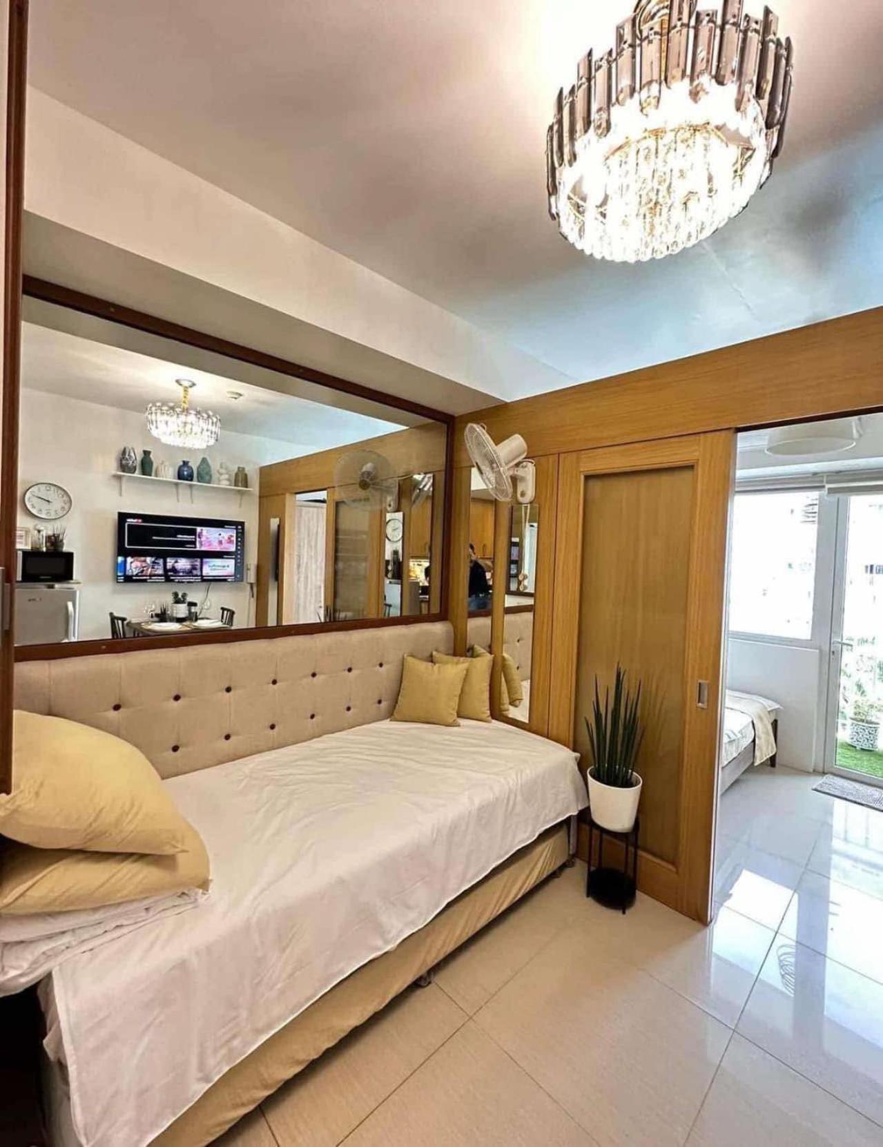 Near Moa And Naia Aparthotel Manila