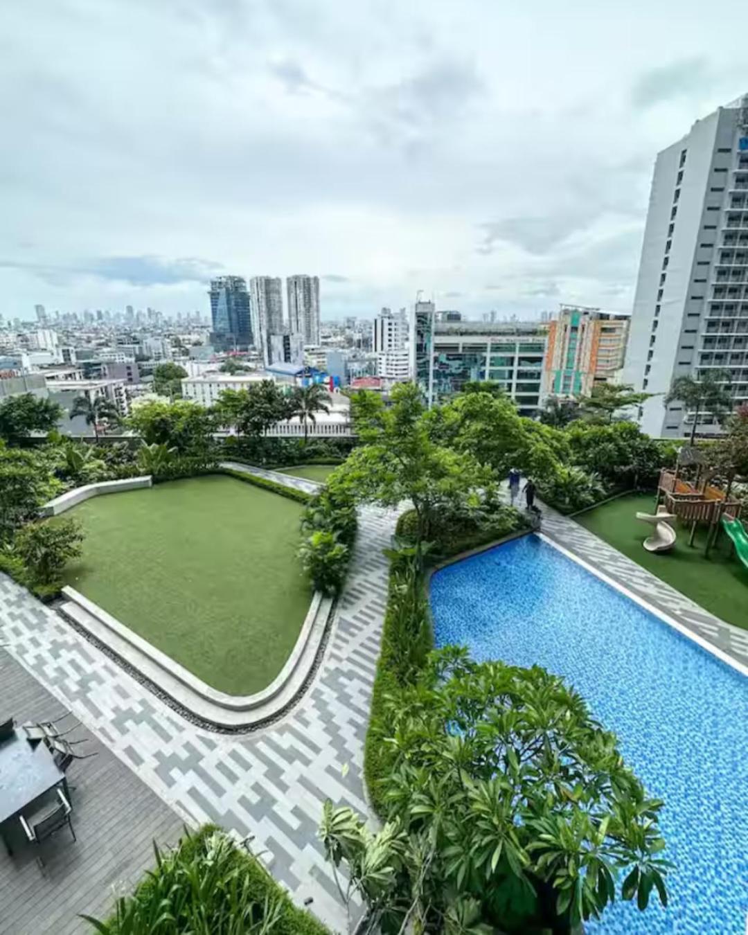 Fully Furnished One-bedroom Unit With Balcony And A Beautiful View *