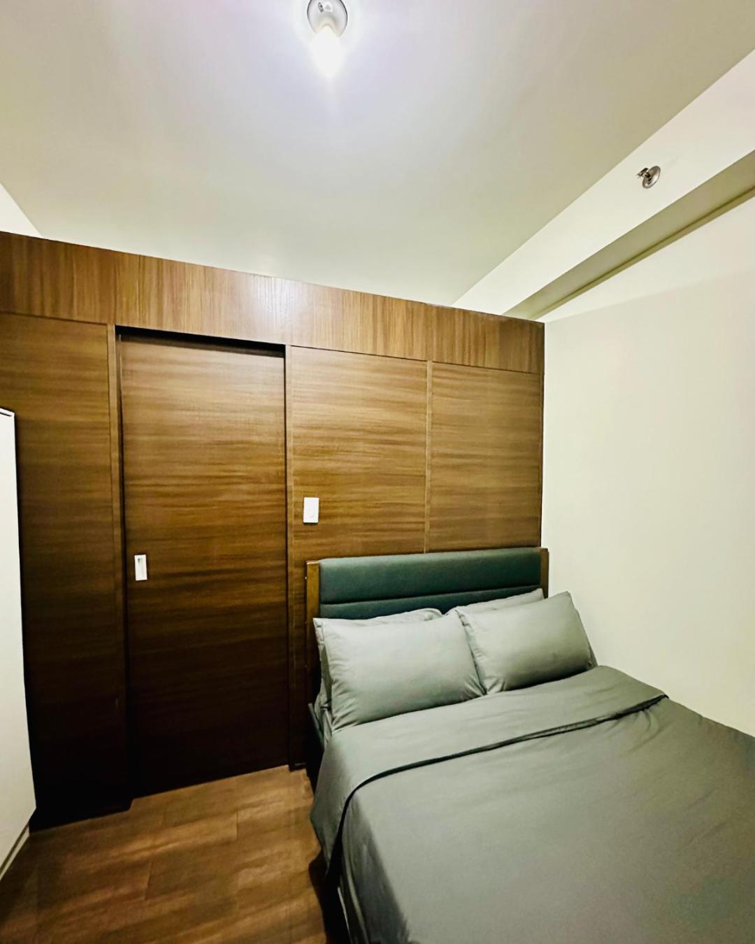 Aparthotel Fully Furnished One-bedroom Unit With Balcony And A Beautiful View