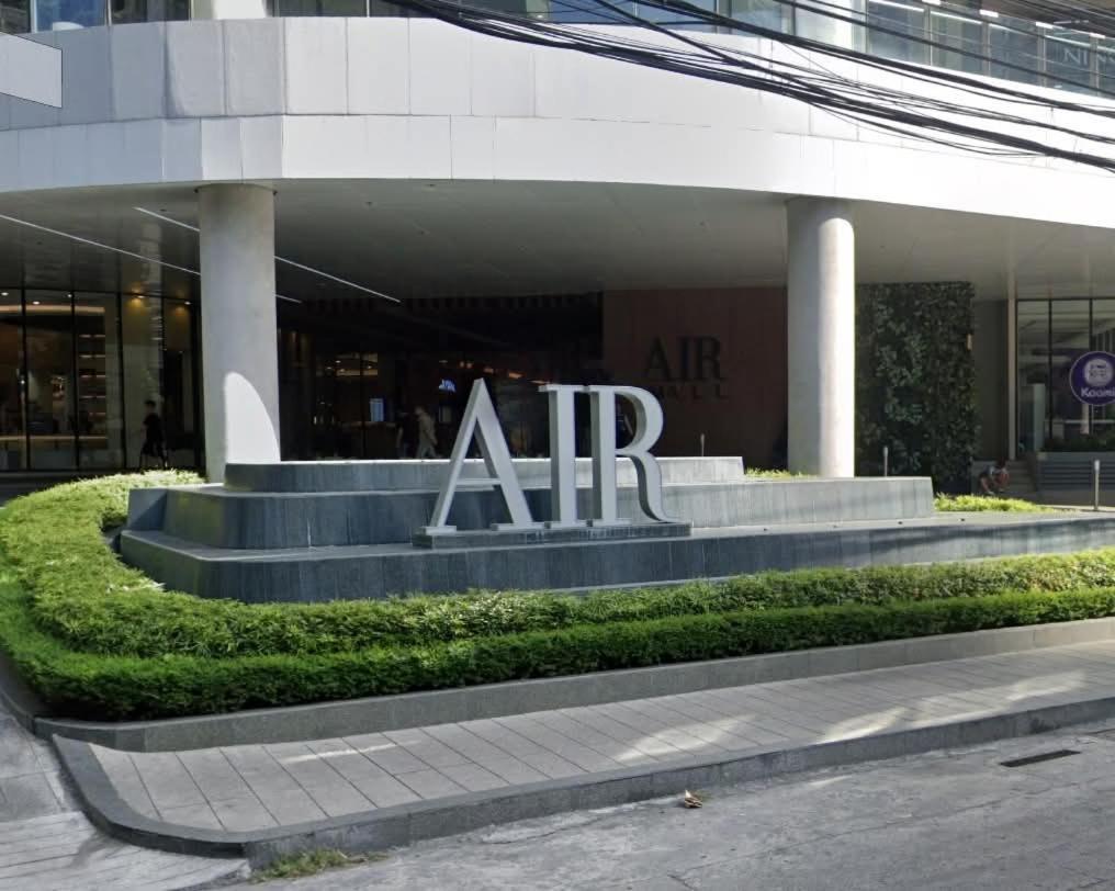 Scape Comforts Makati Apartment Manila
