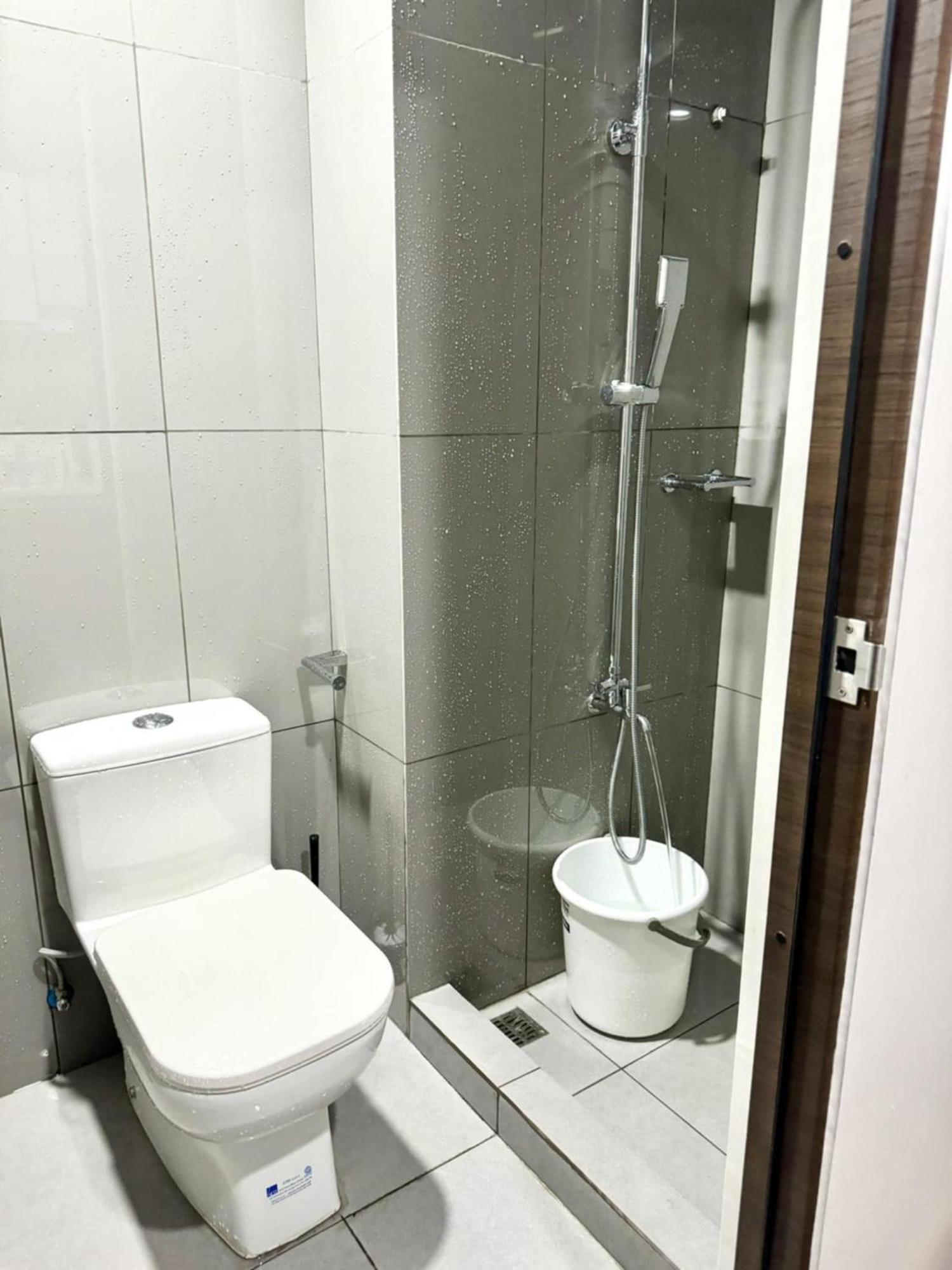 Scape Comforts Makati Apartment