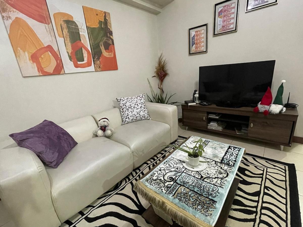 52sqmcomfy2br And 2ba Resort-inspired Flair Towers Apartment