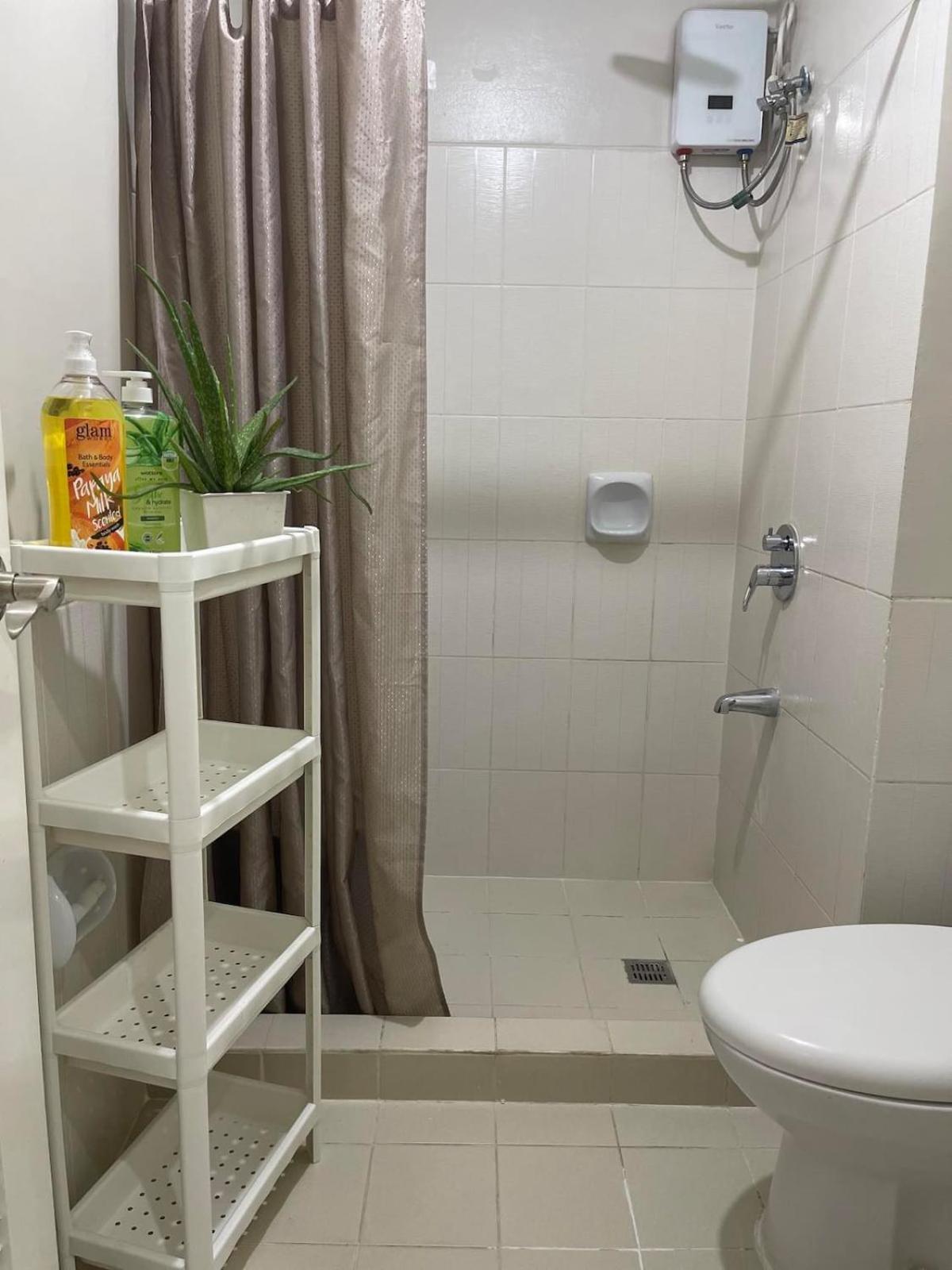 52sqmcomfy2br And 2ba Resort-inspired Flair Towers Apartment Manila