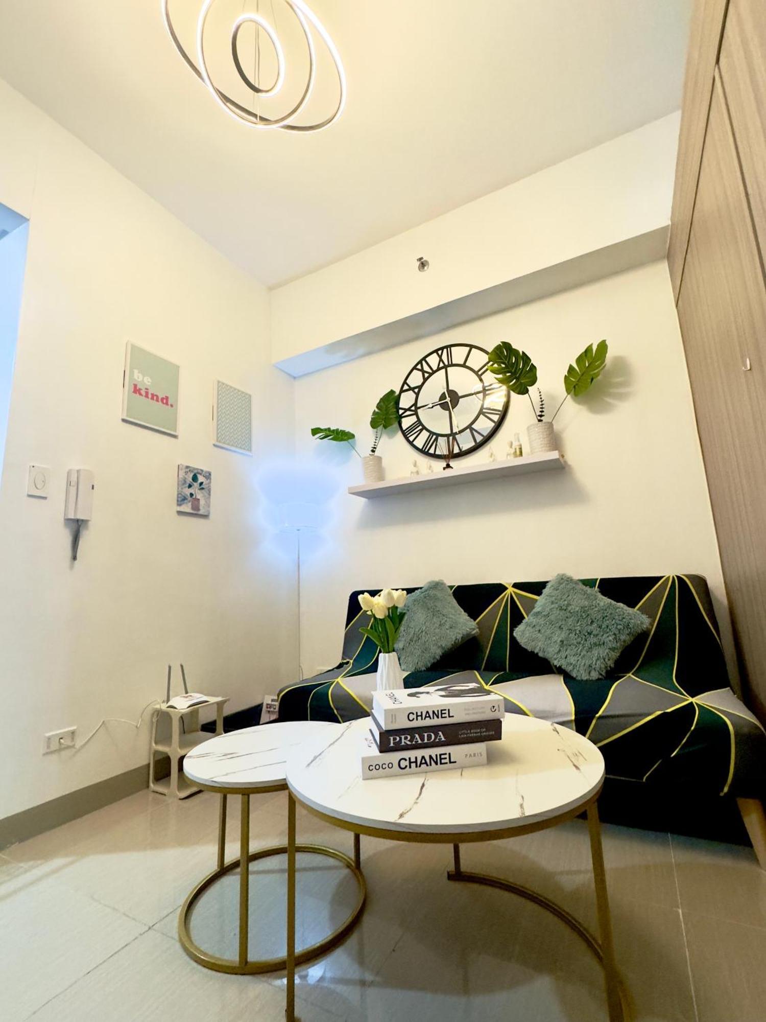 Divine Staycation Aparthotel