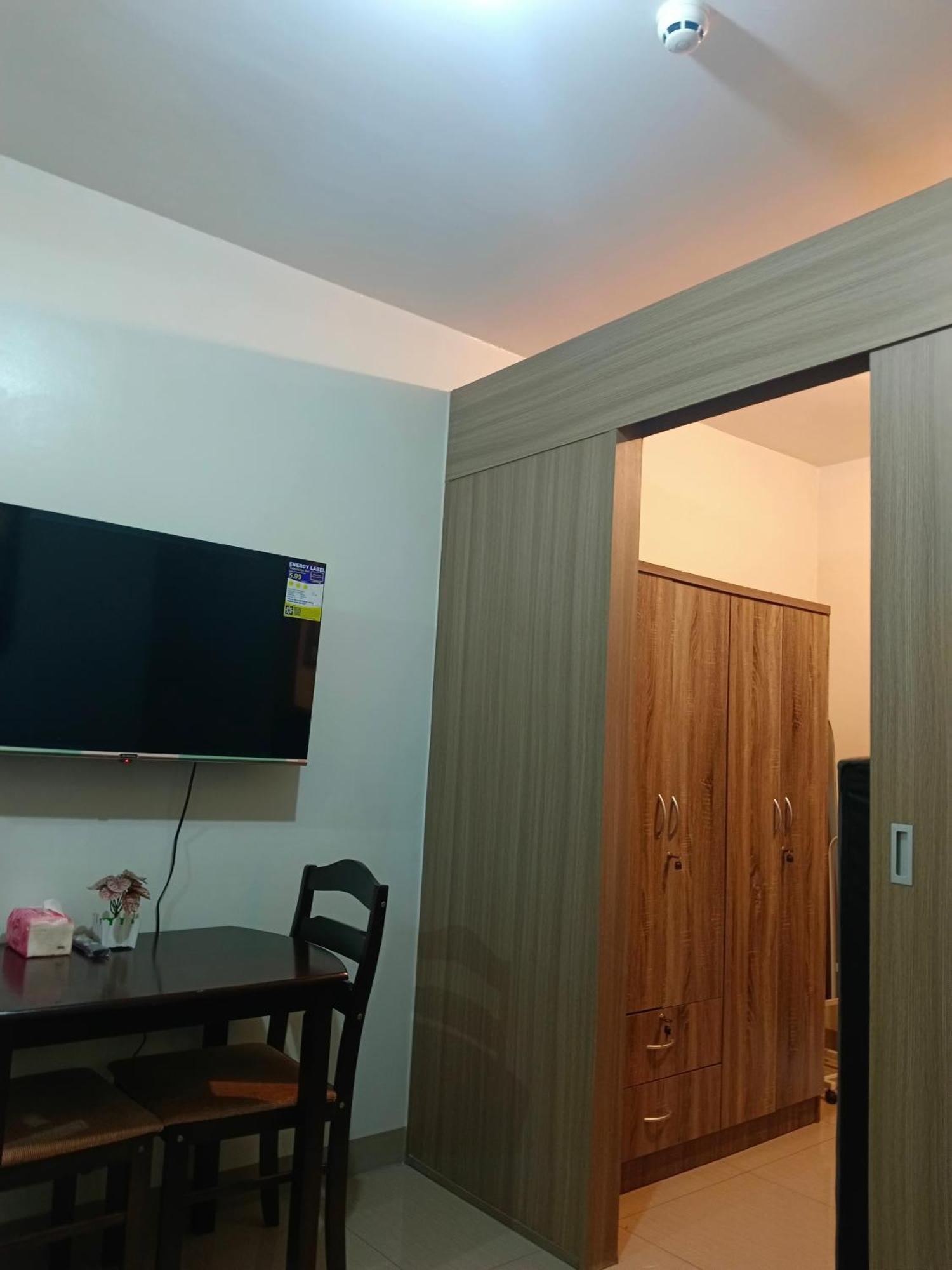 Shore 2 Residences By Askrentals Hotel Manila