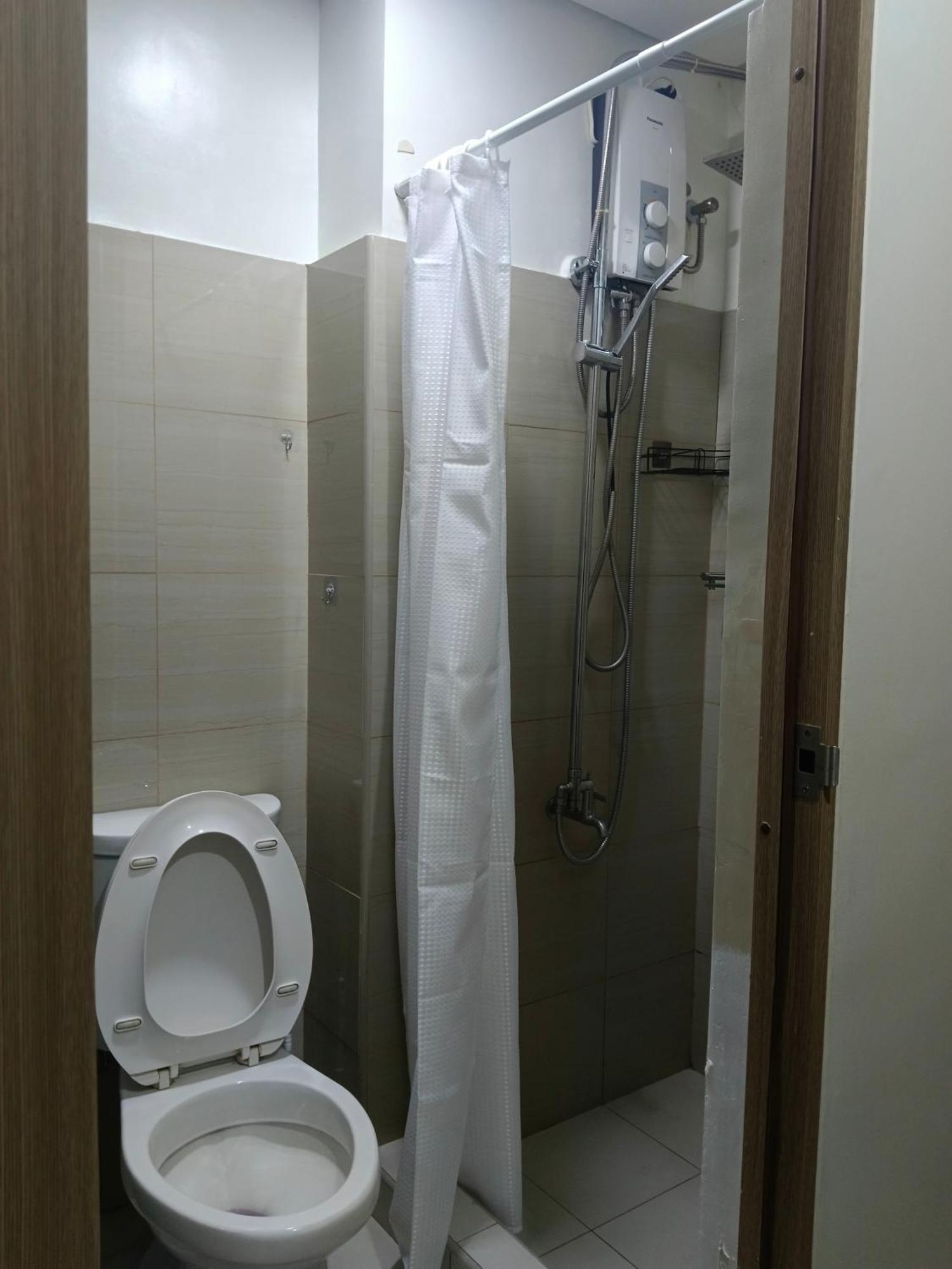 Shore 2 Residences By Askrentals Hotel Manila