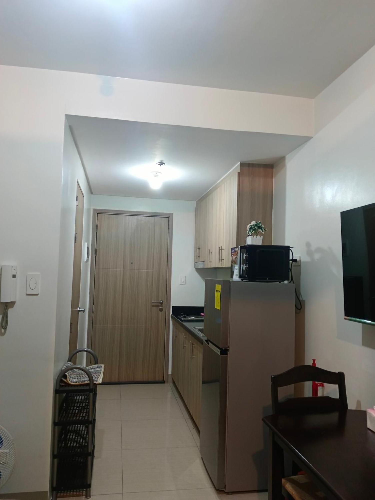 Shore 2 Residences By Askrentals Manila