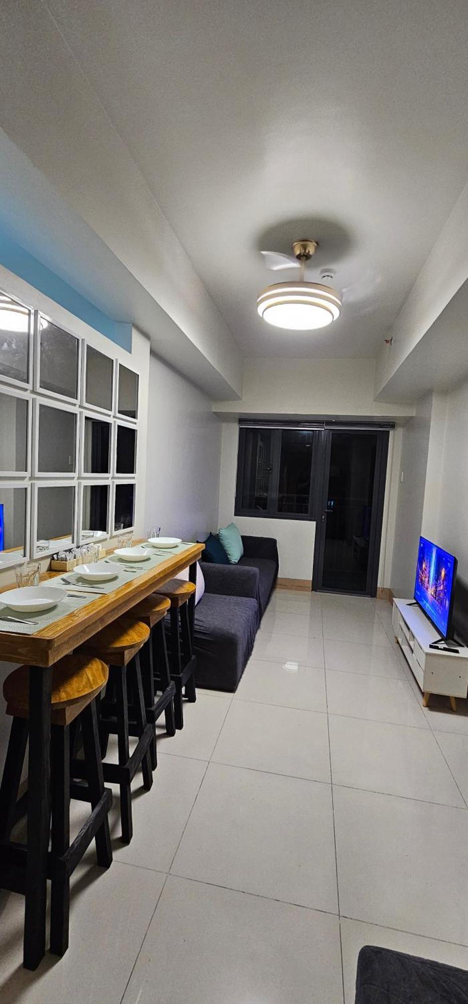 2 Bedroom Mall Of And Airport Manila